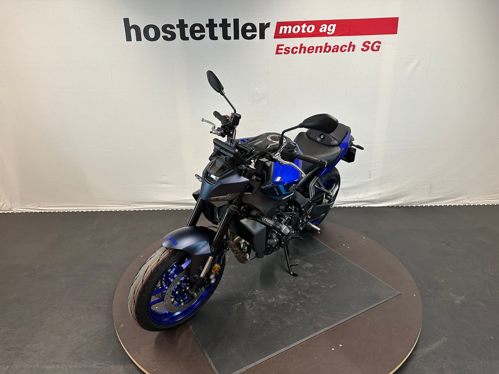 YAMAHA MT-09-showroom-element-2