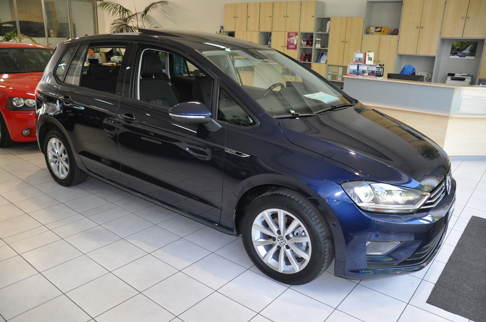 VW Golf Sportsvan 1.4 TSI Lounge DSG-image-1