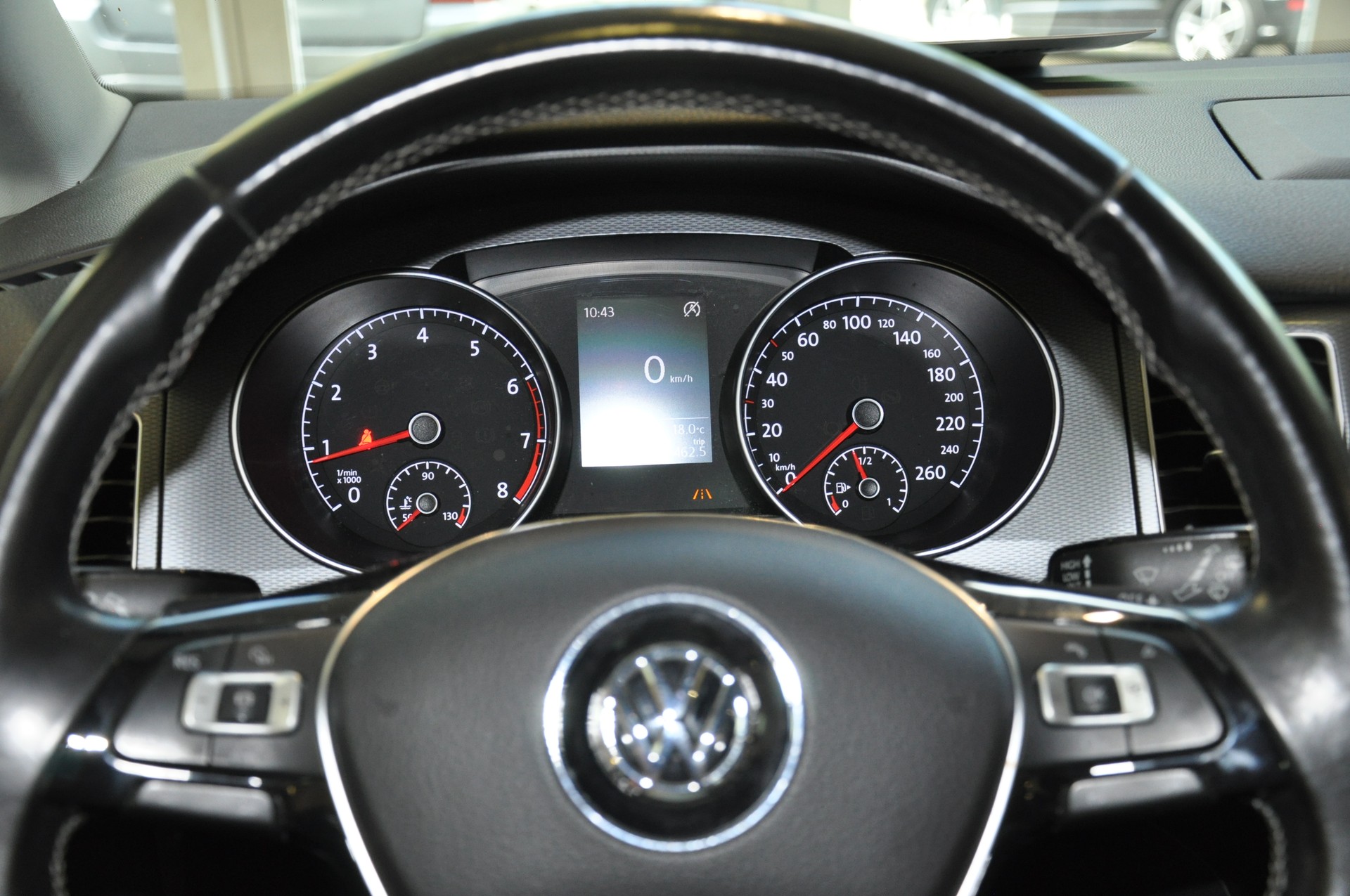 VW Golf Sportsvan 1.4 TSI Lounge DSG-image-13