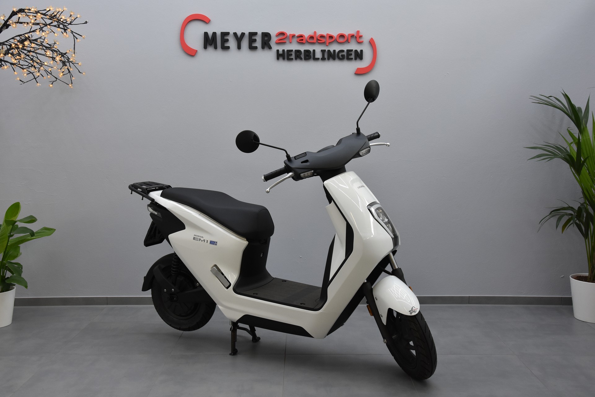 HONDA EM1-E