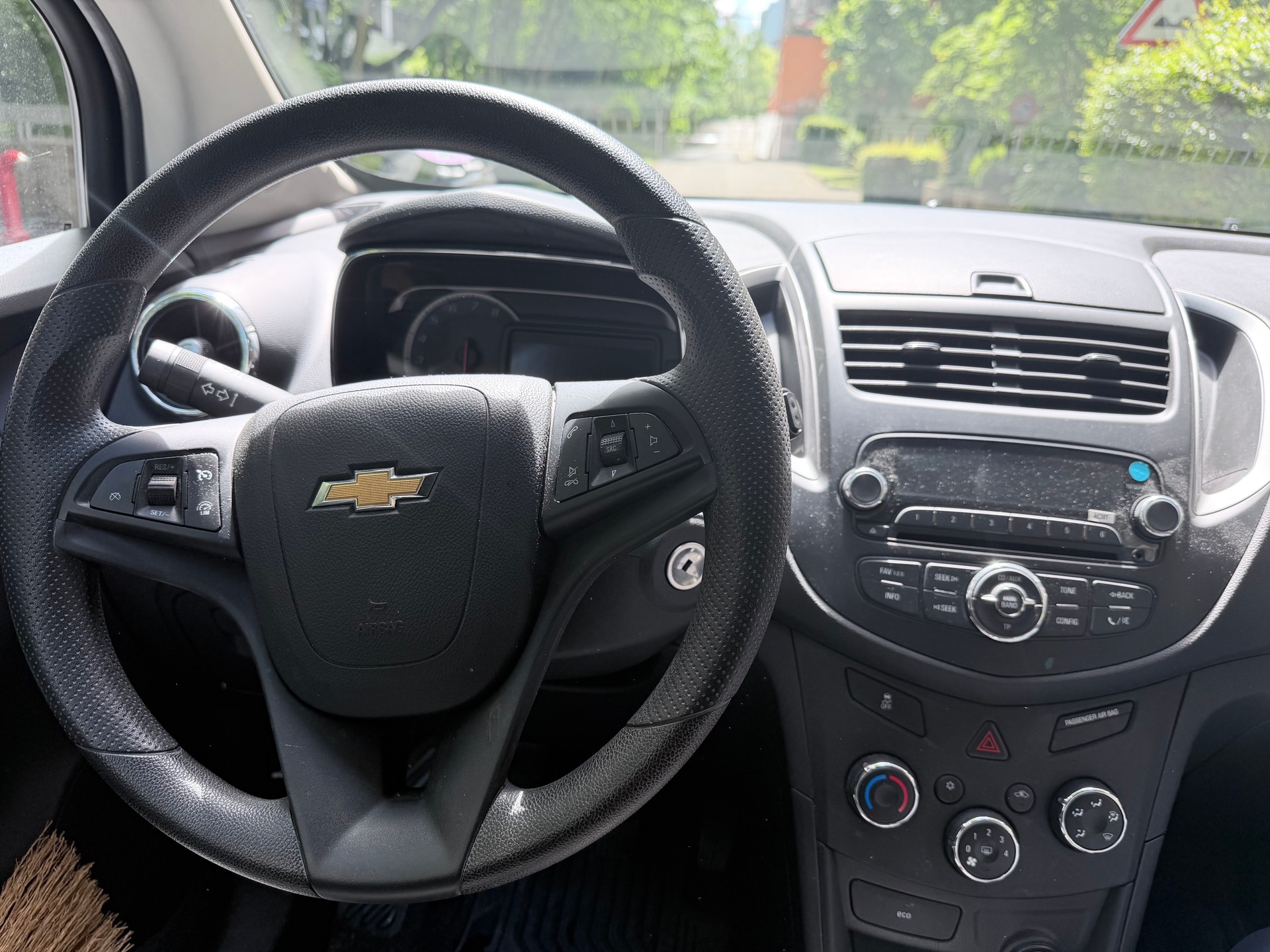 CHEVROLET 1.4T LS 4X4 S/S-image-2