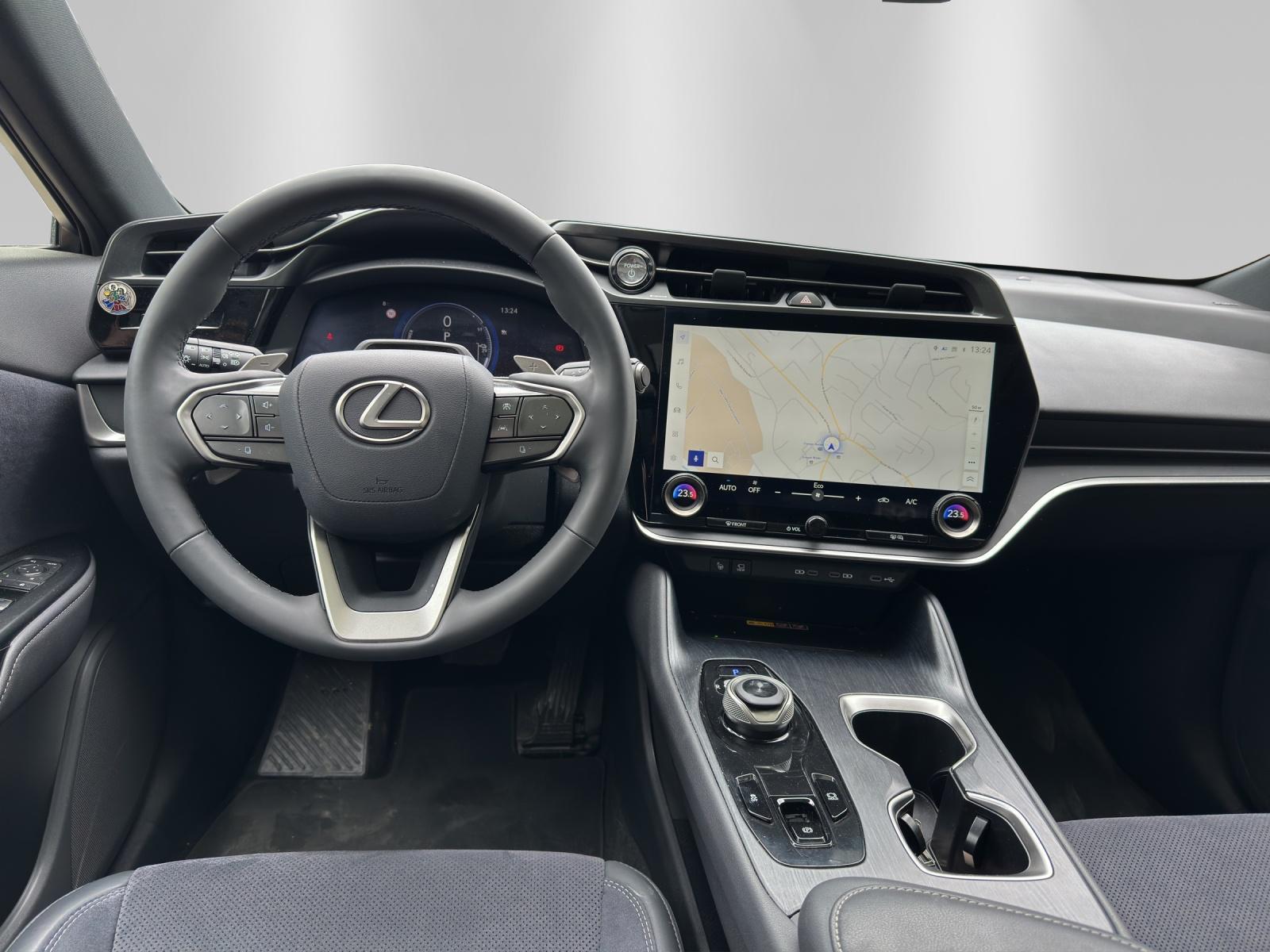 LEXUS RZ 450e Excellence-image-9