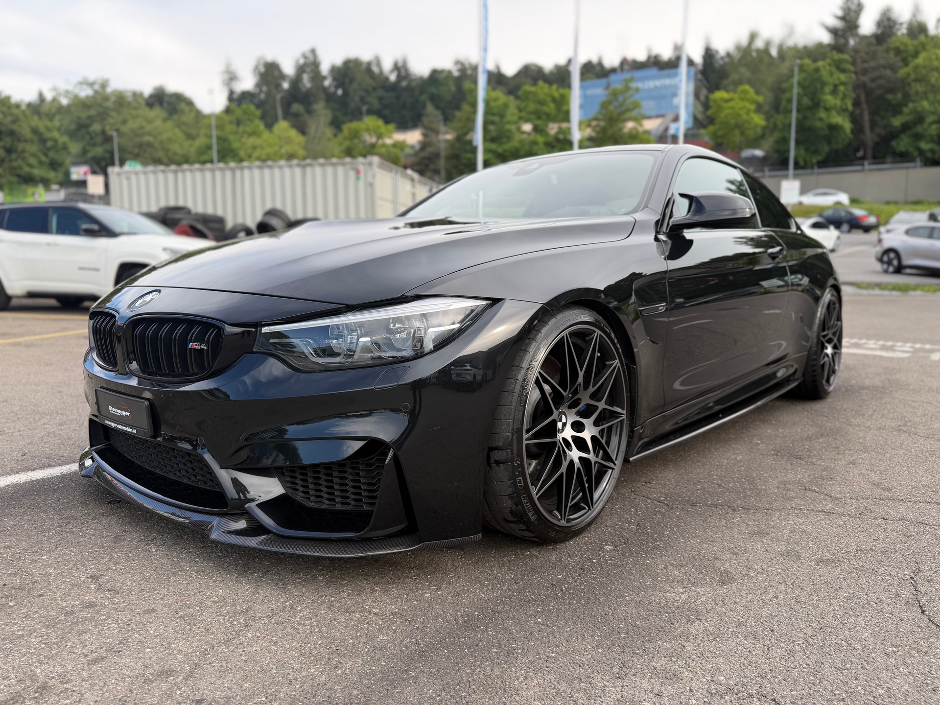 BMW M4 Coupé Competition DKG ° All Black + Carbon °-image-5