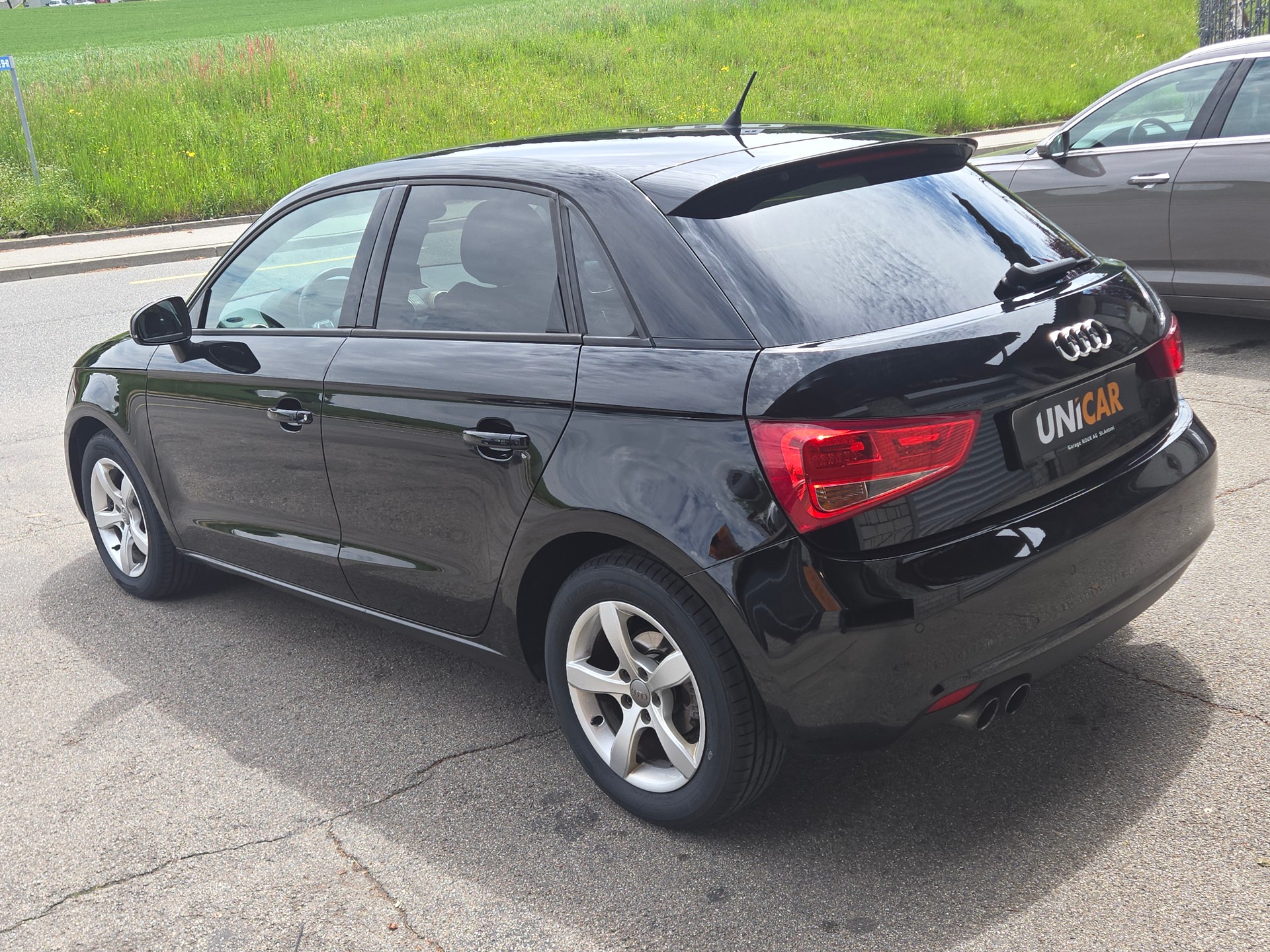 AUDI A1 Sportback 1.4 TFSI Ambition-image-3