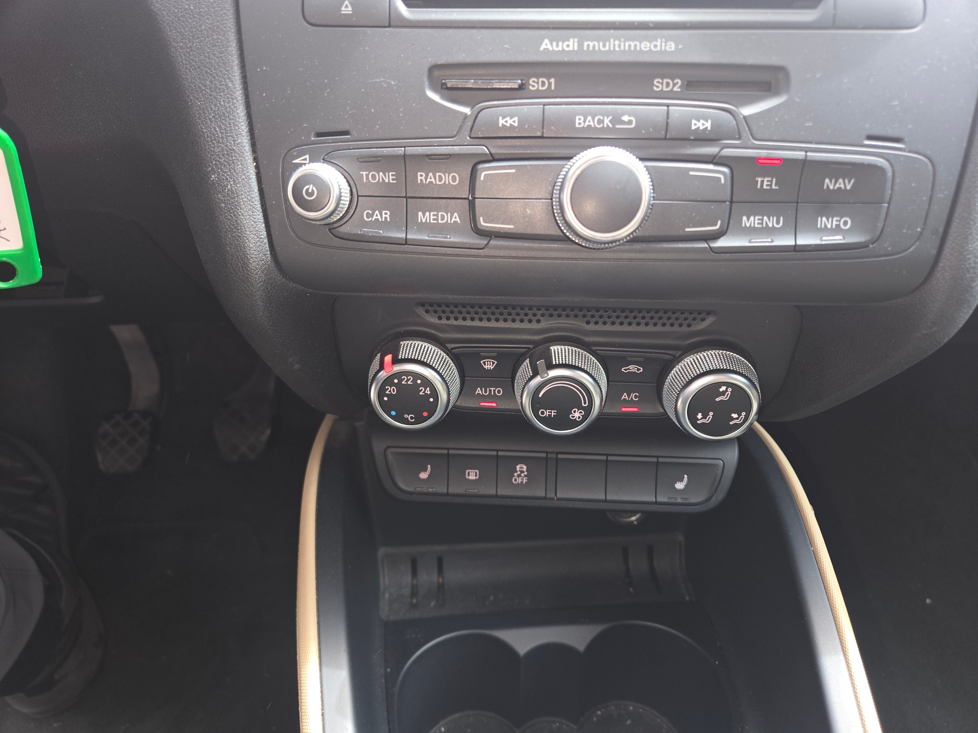 AUDI A1 Sportback 1.4 TFSI Ambition-image-9