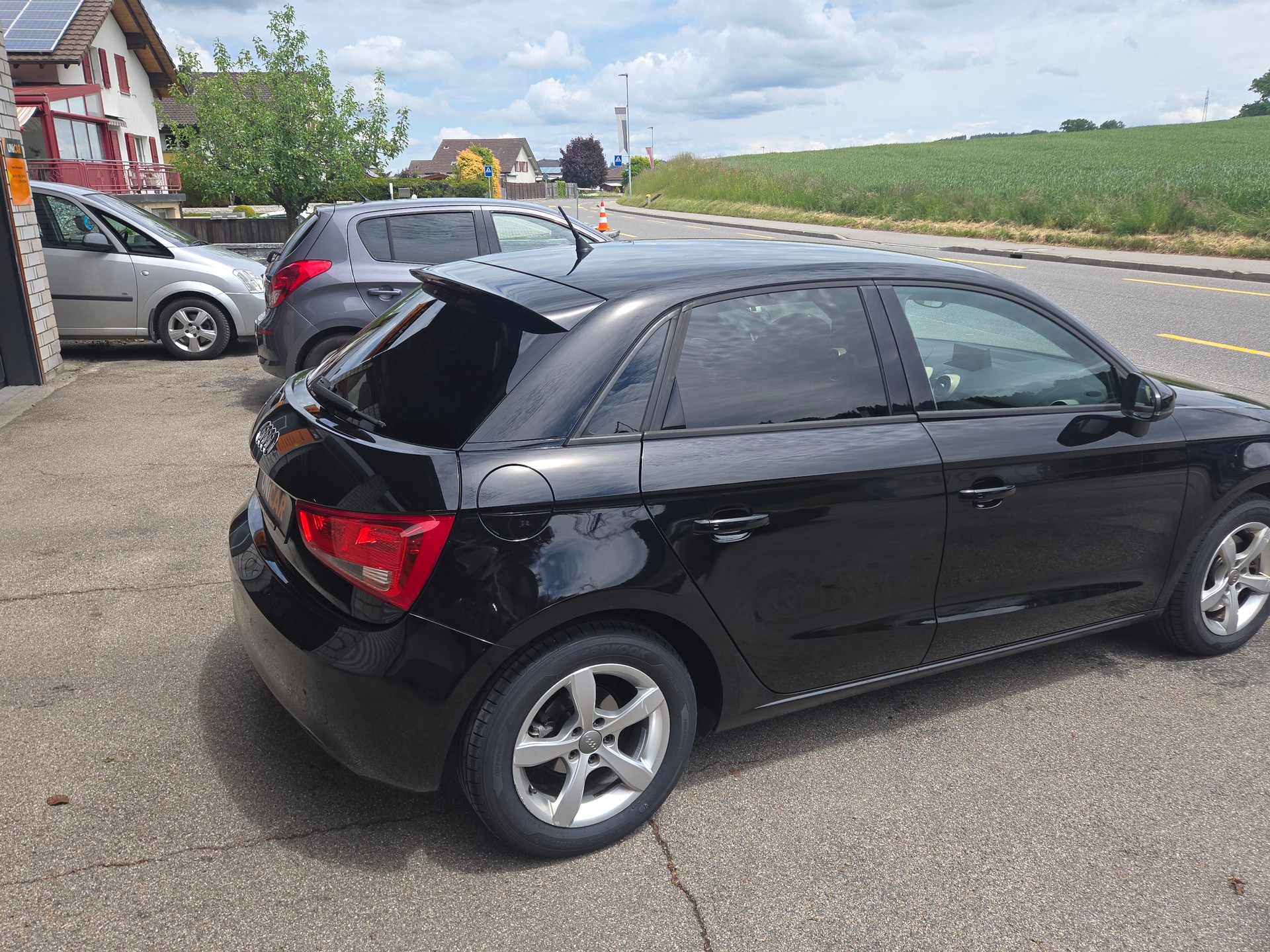 AUDI A1 Sportback 1.4 TFSI Ambition-image-5
