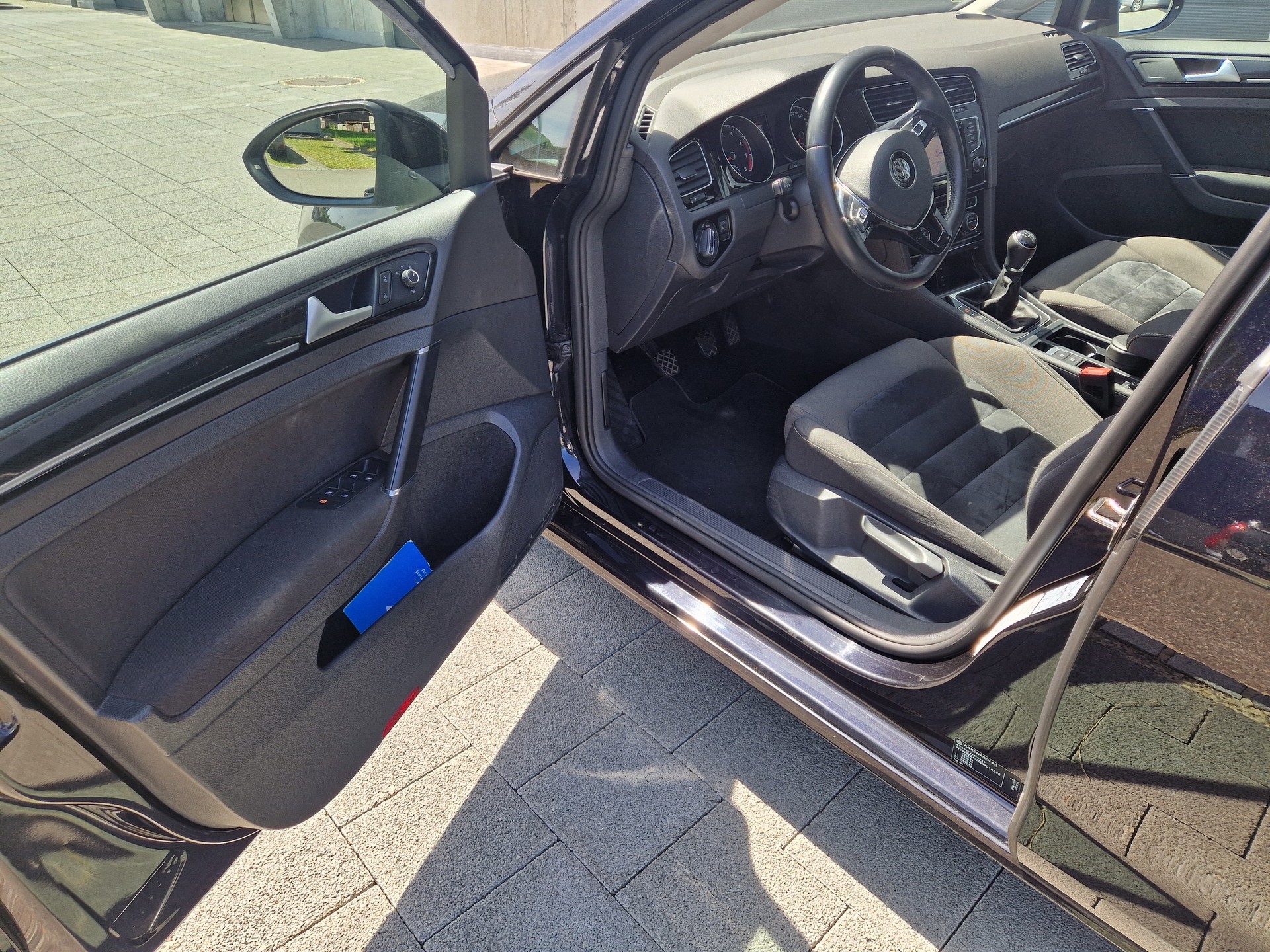 VW Golf 1.4 TSI Highline-image-8