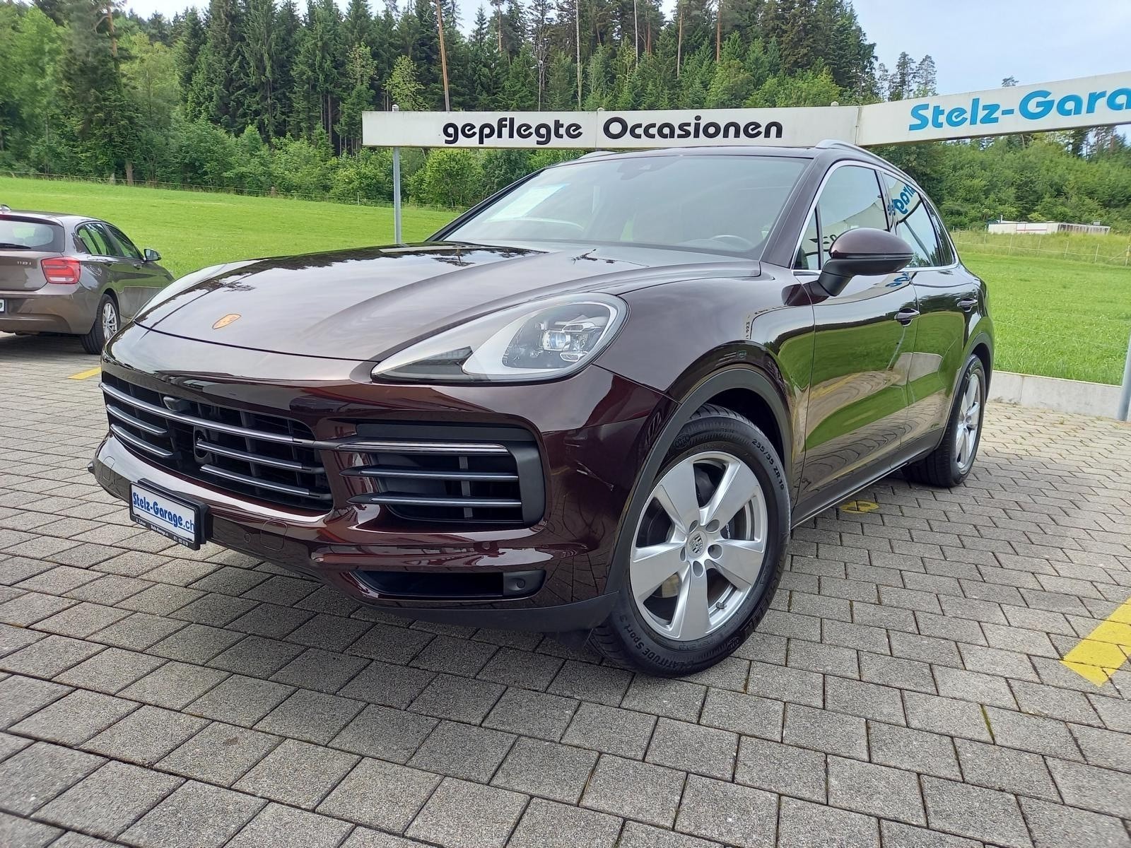 Car photo