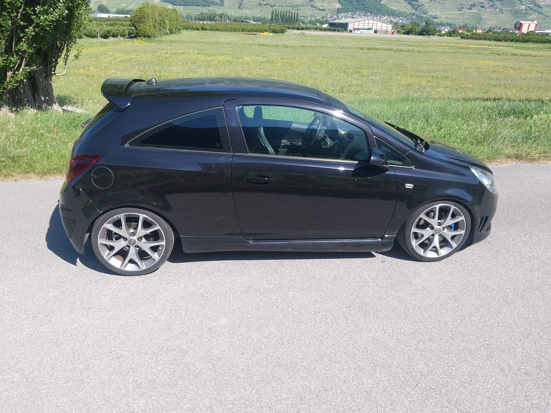 OPEL Corsa 1.6 Turbo OPC-image-1