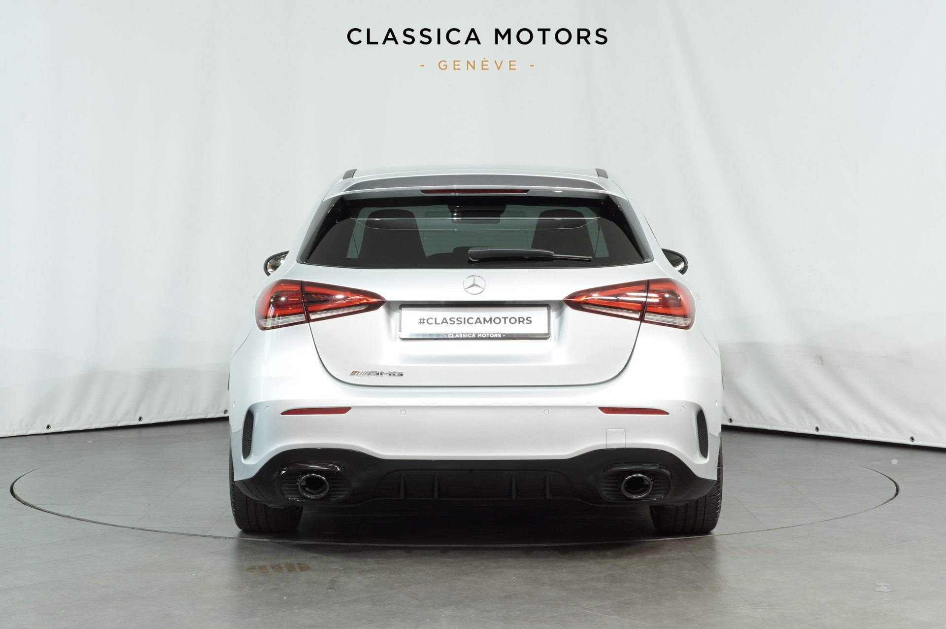 MERCEDES-BENZ A 35 AMG 4Matic Speedshift-image-4