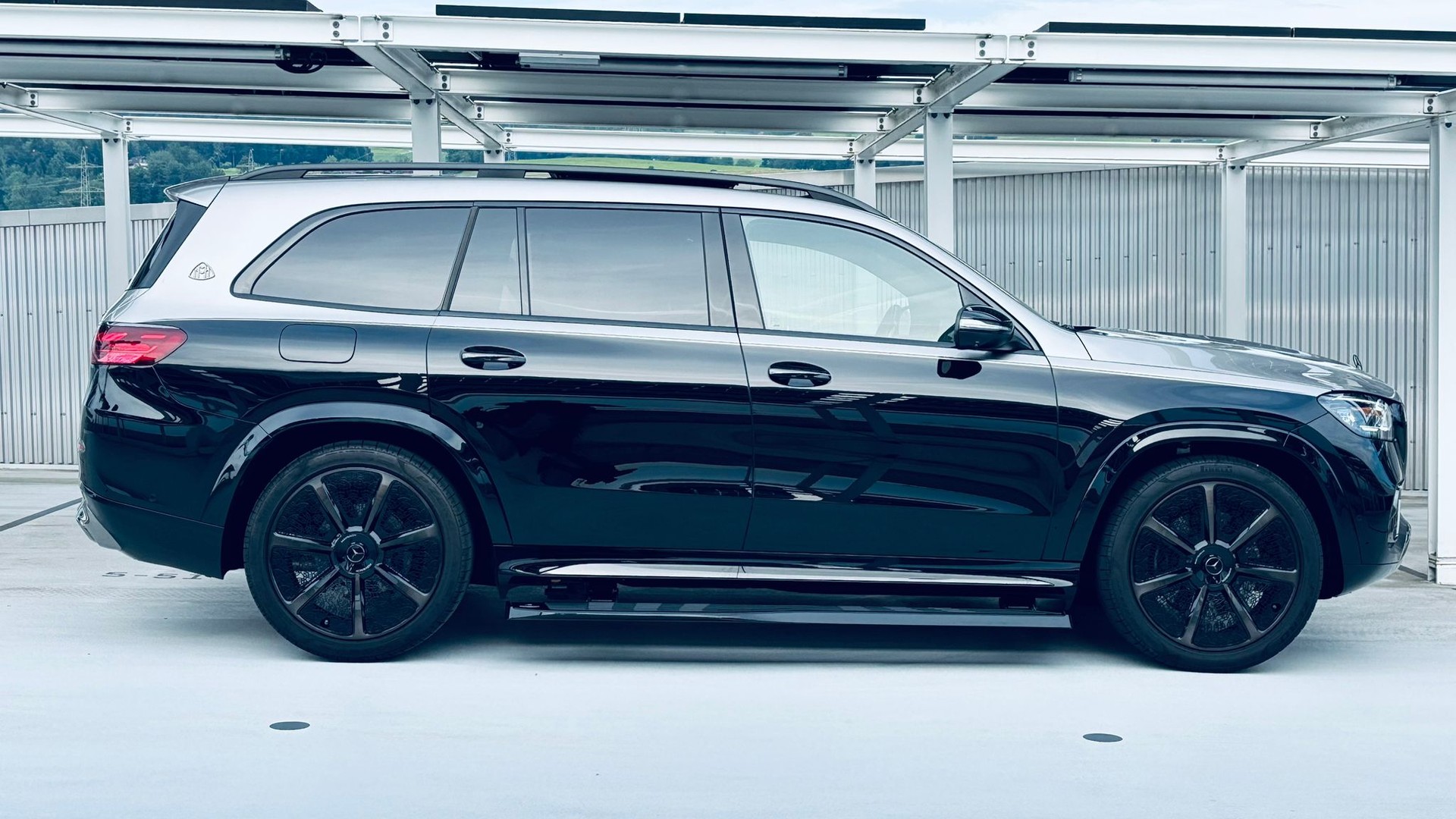 MERCEDES-BENZ GLS 600 4matic+ Maybach Night Star Facelift-showroom-element-2