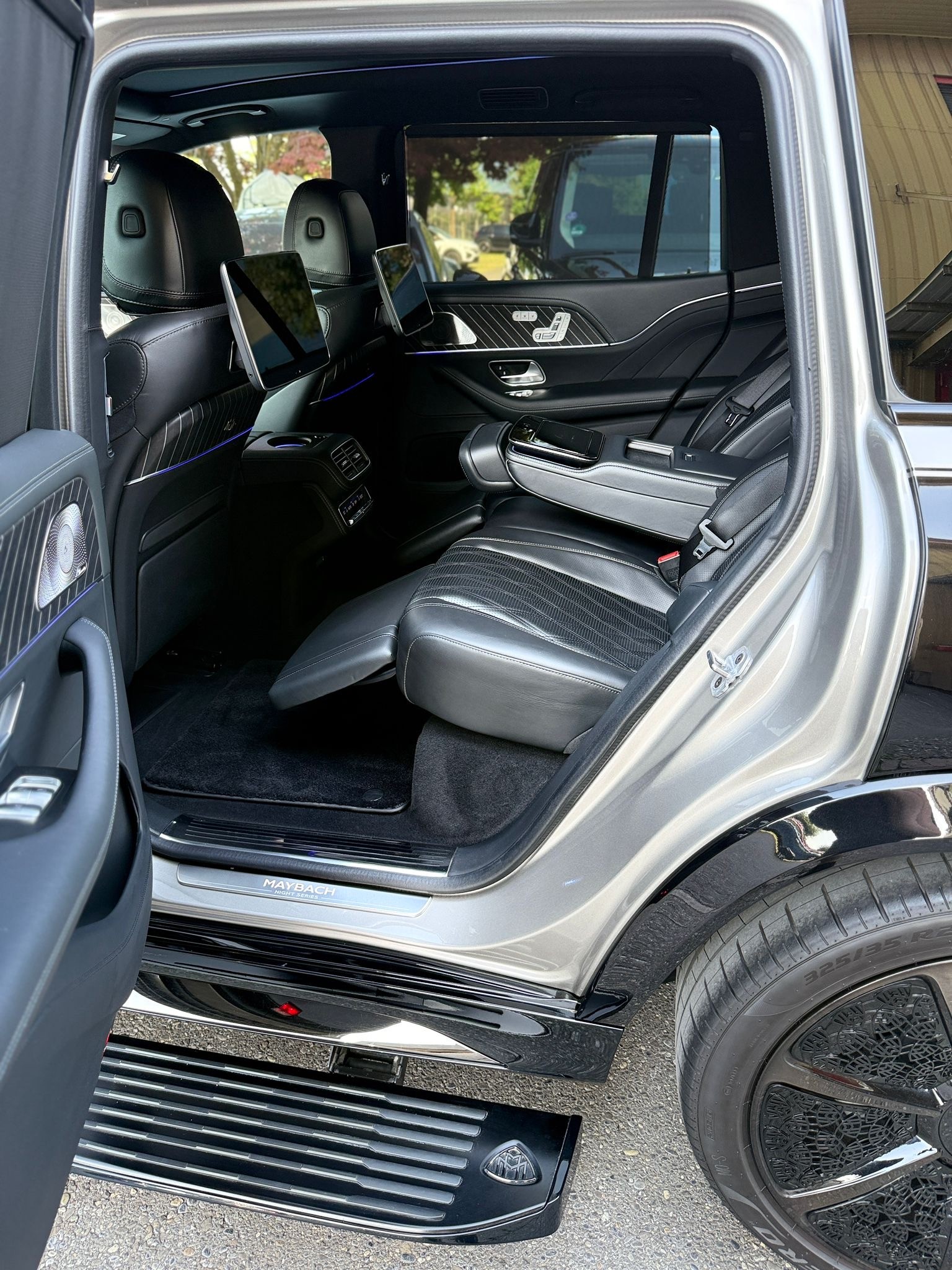 MERCEDES-BENZ GLS 600 4matic+ Maybach Night Star Facelift-image-25
