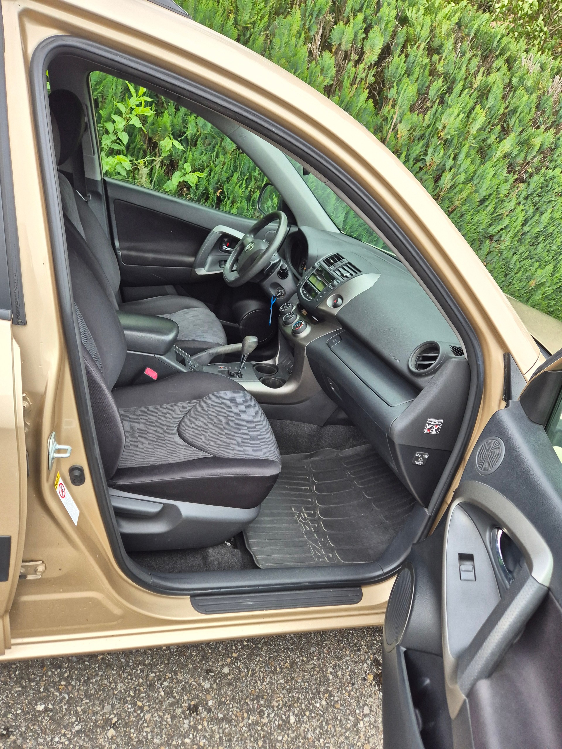 TOYOTA RAV-4 2.0 16V Linea Luna Multidrive-image-5