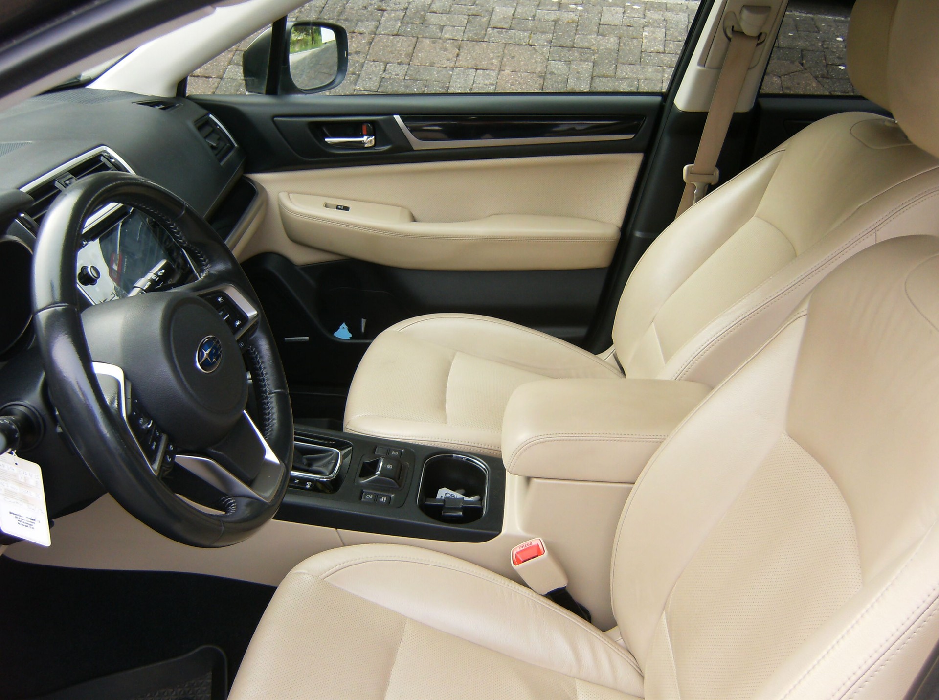 SUBARU Outback 2.5i Luxury AWD Lineartronic-image-11