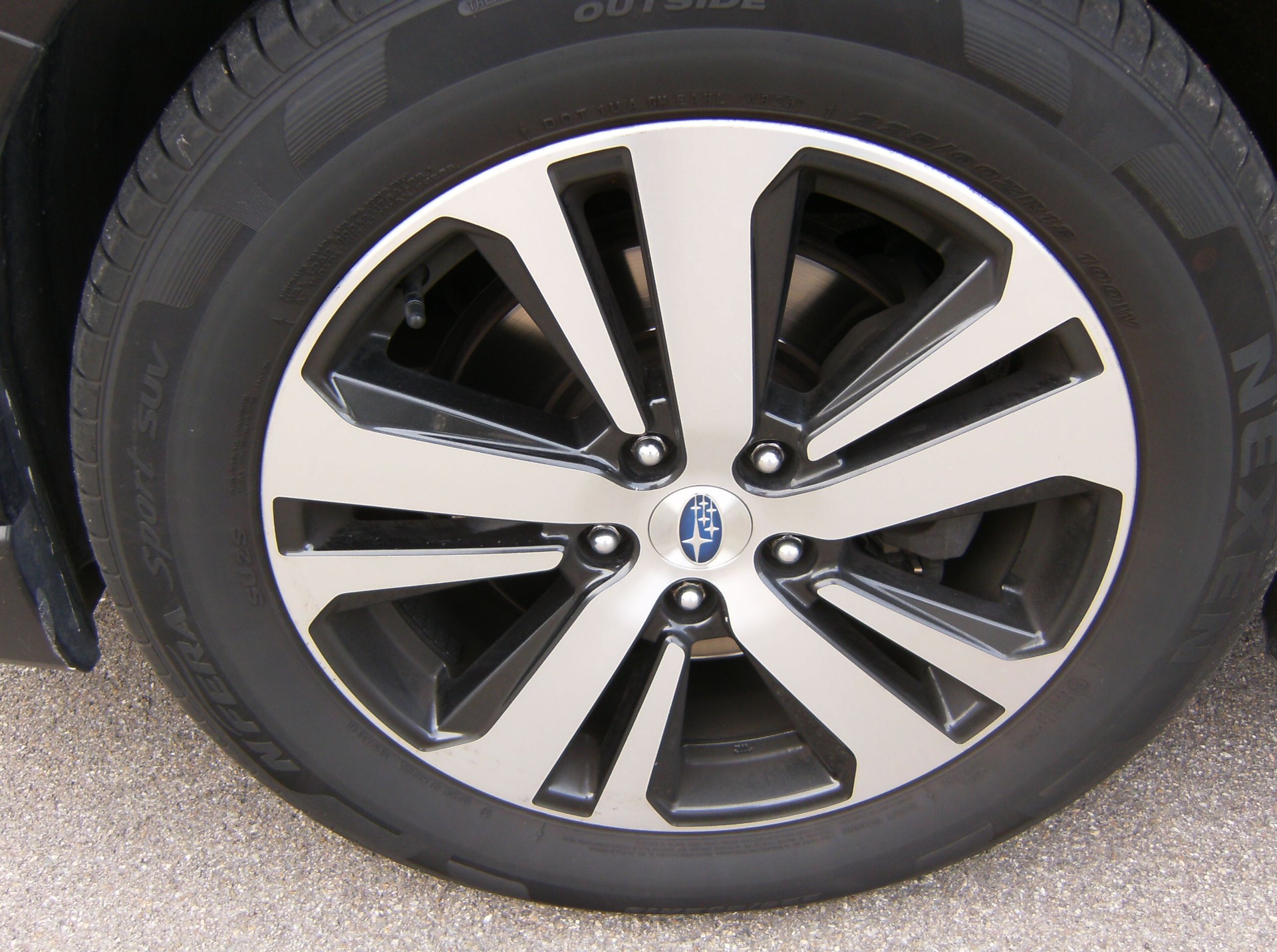 SUBARU Outback 2.5i Luxury AWD Lineartronic-image-14