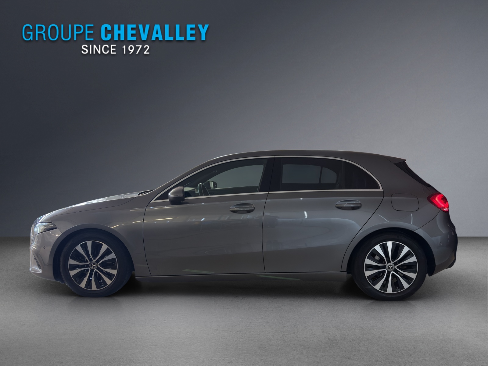 MERCEDES-BENZ A 180 Progressive-showroom-element-2