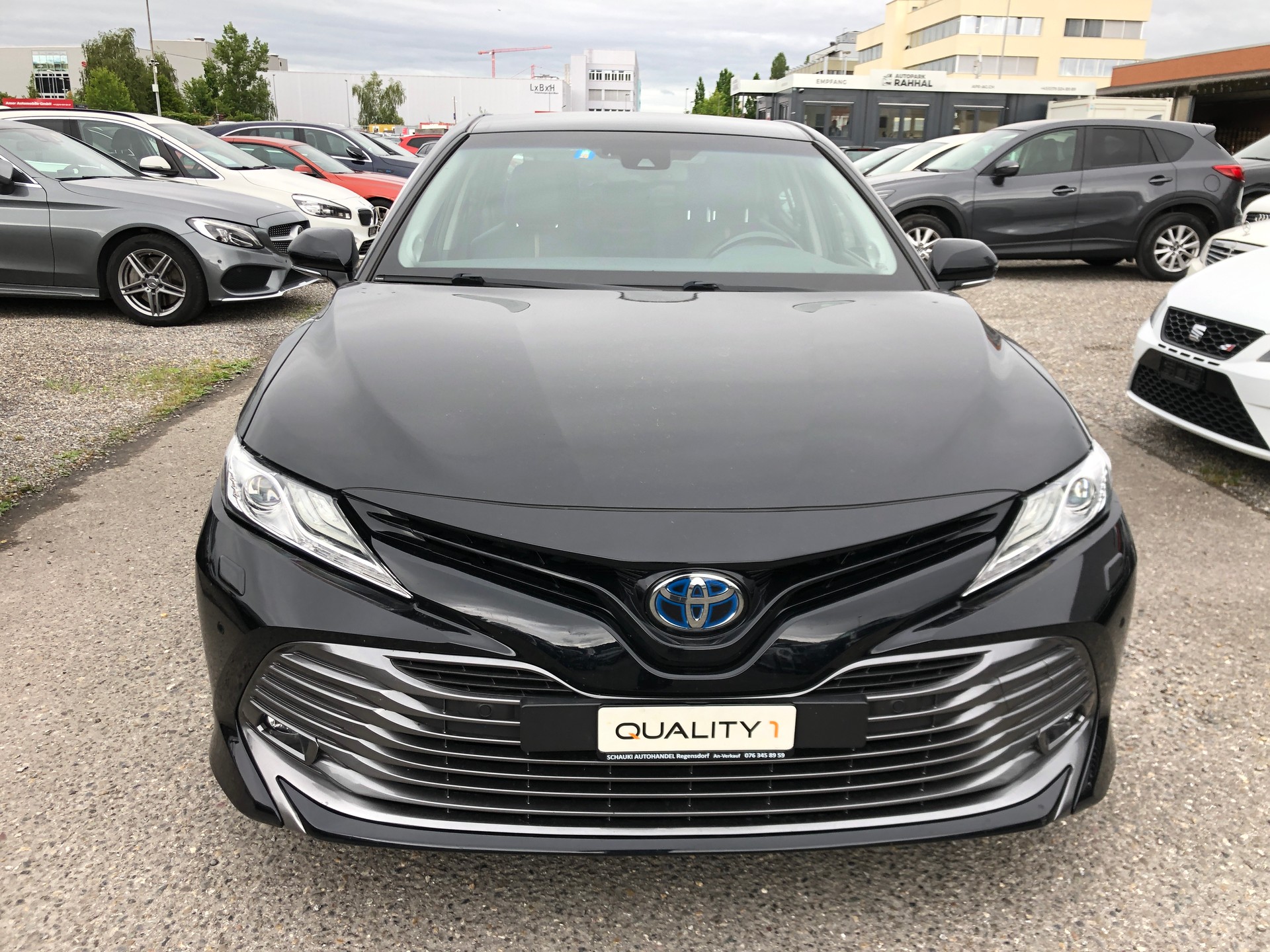 TOYOTA Camry 2.5 HSD e-CVT Premium-image-1