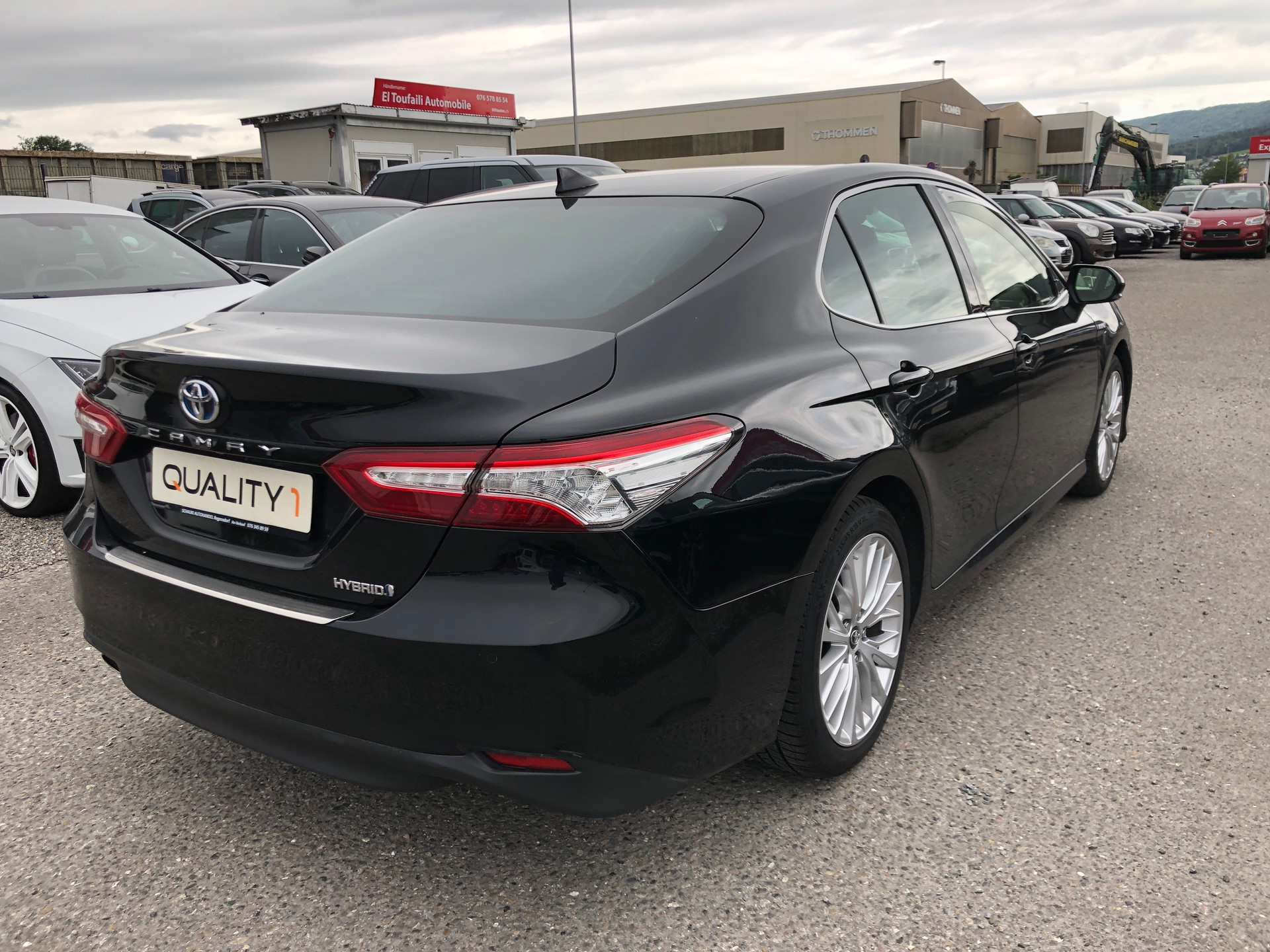 TOYOTA Camry 2.5 HSD e-CVT Premium-image-3