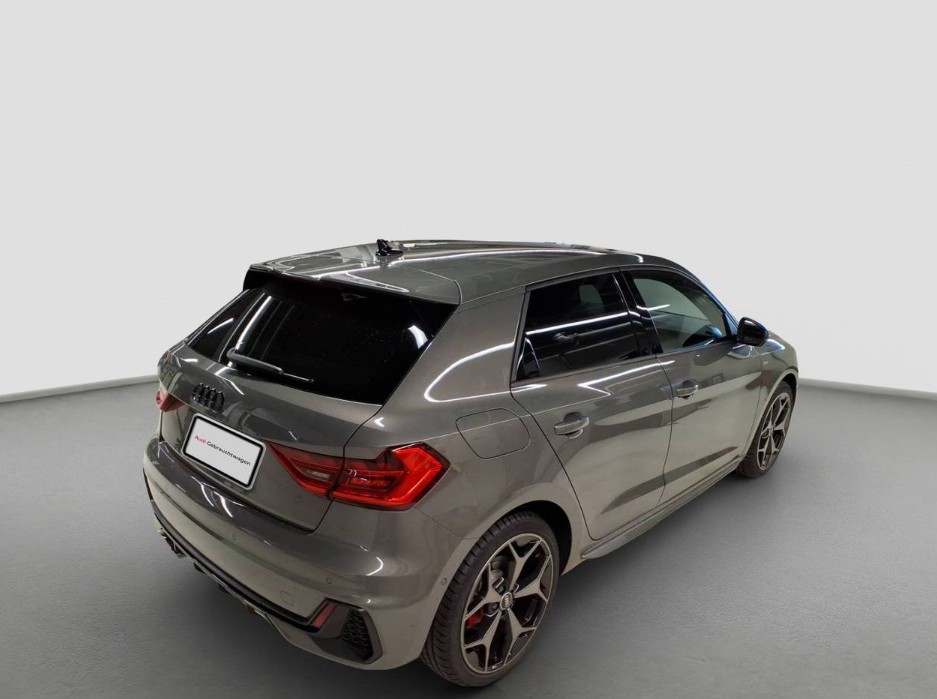 AUDI A1 Sportback 40 TFSI S Line S-tronic-image-3