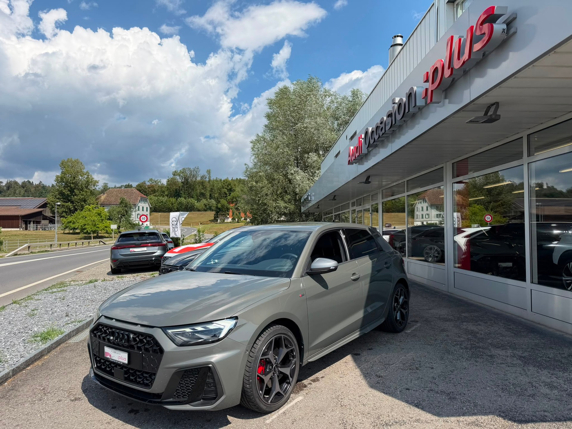 AUDI A1 Sportback 40 TFSI S Line S-tronic-image-5