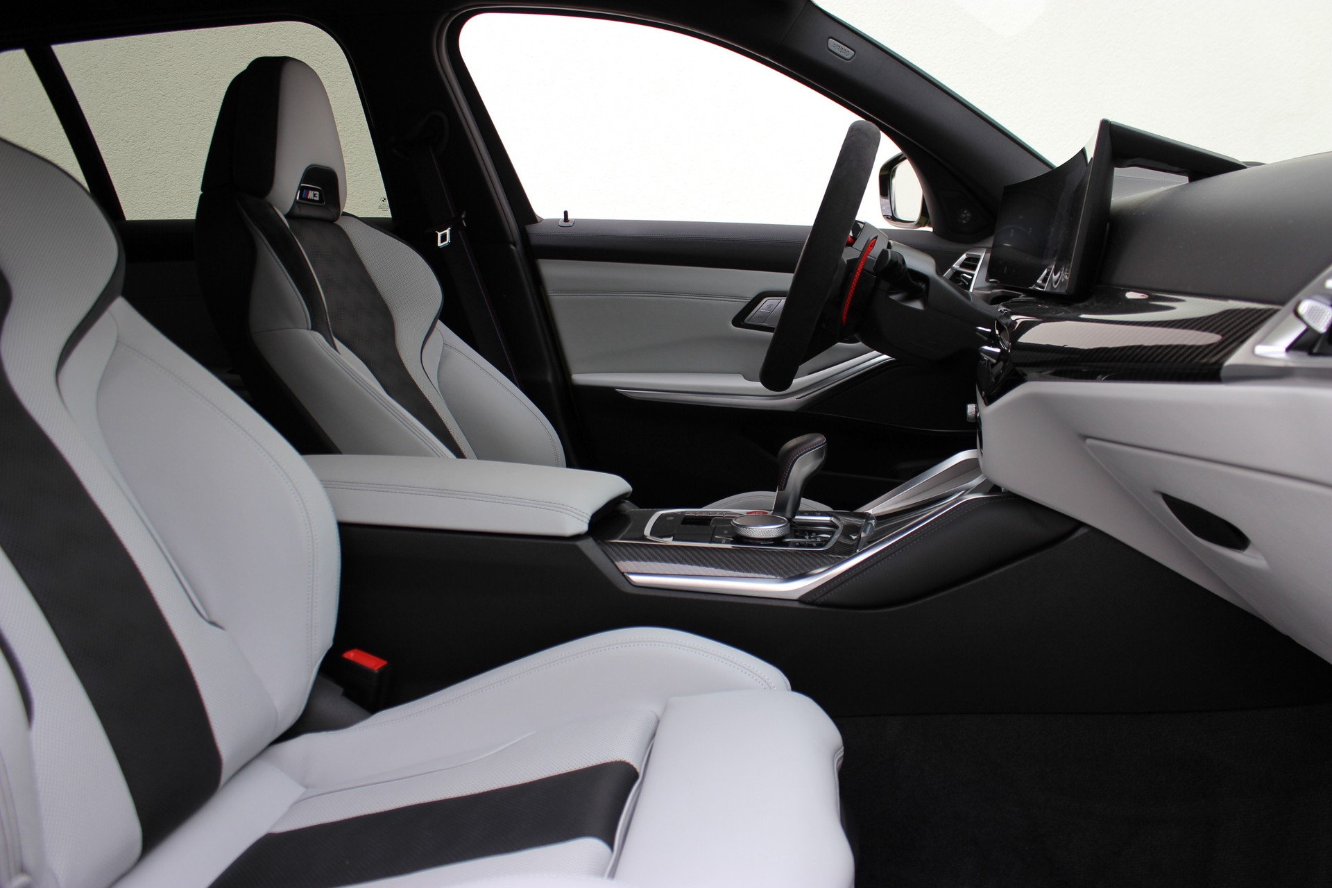 BMW M3 Competition M xDrive Touring Individual *SAO PAULO GELB*-image-3