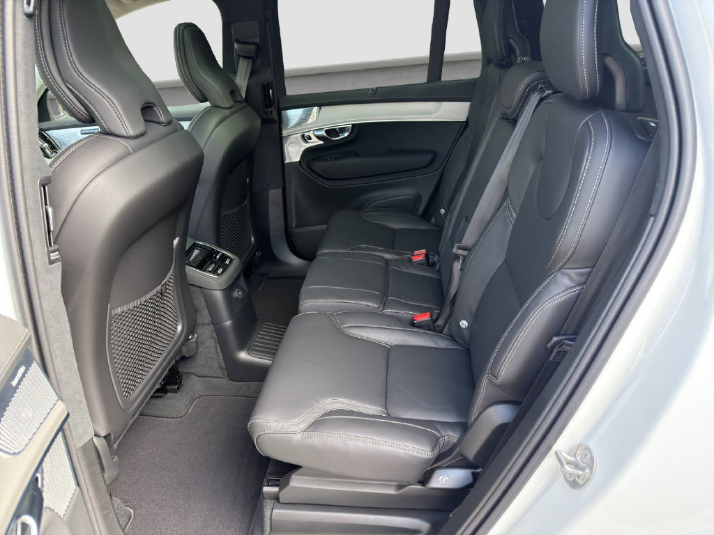 VOLVO XC90 2.0 T8 TE XCLUSIVE Edition Dark eAWD-image-12