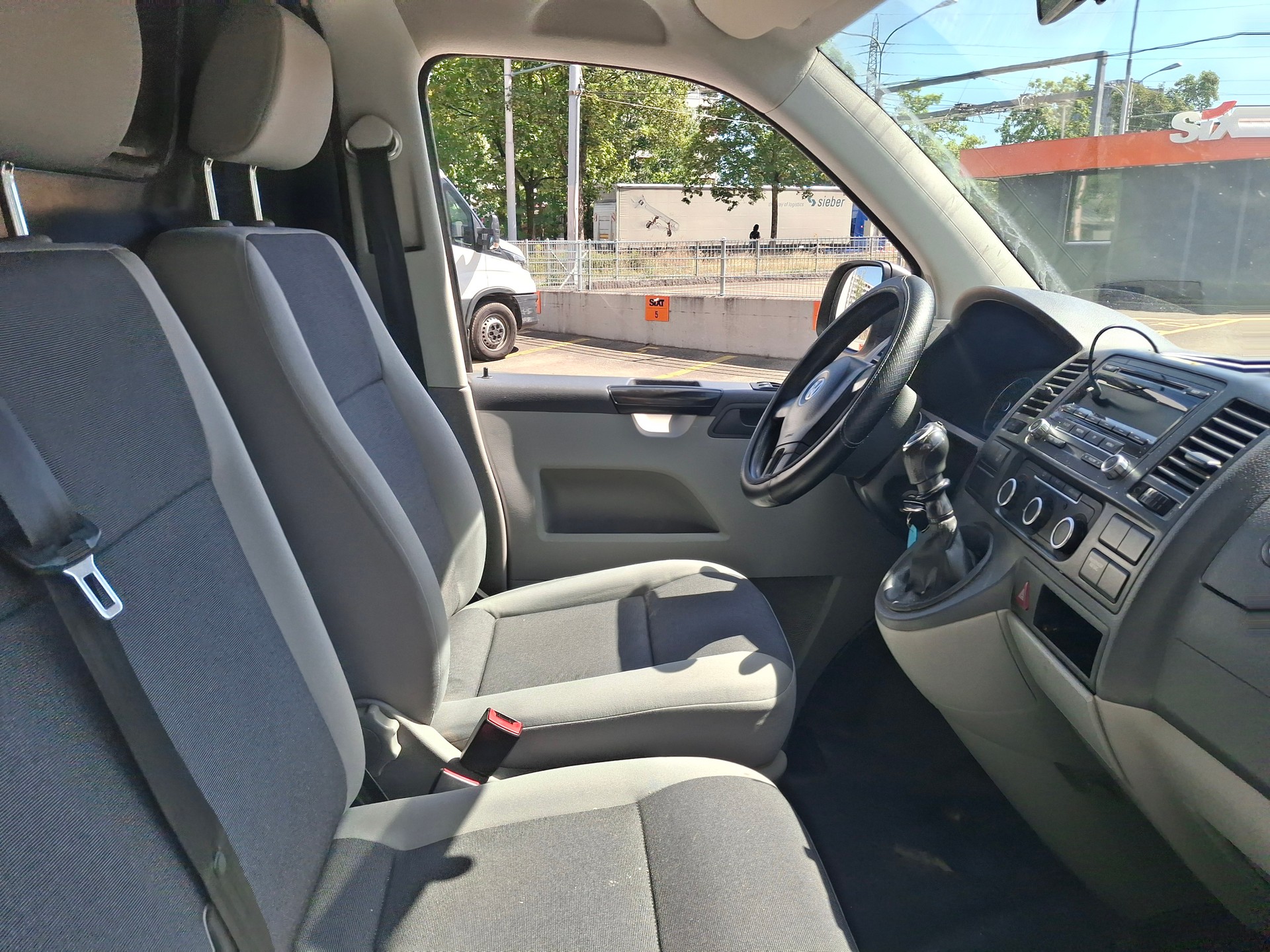 VW T5 2.0 TDI 4Motion-image-10