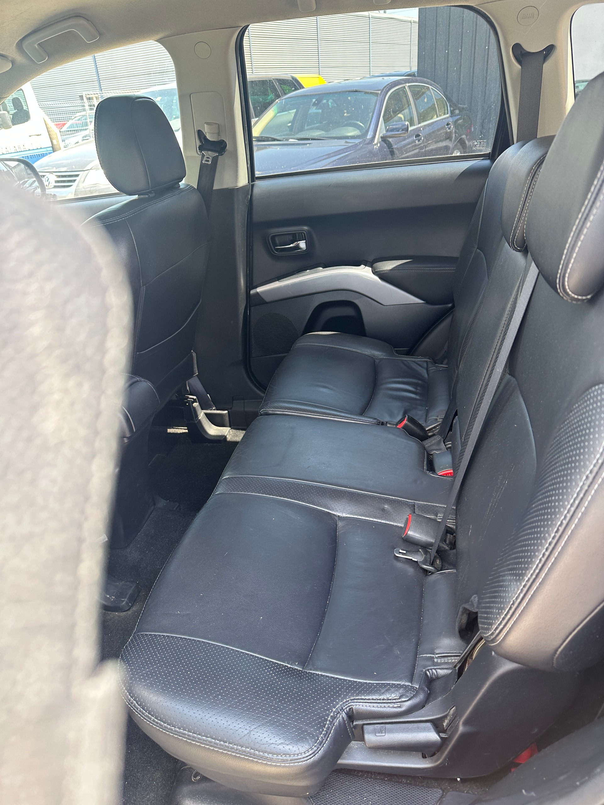 PEUGEOT 4007 2.2 HDi Lion Edition DCS6-image-5