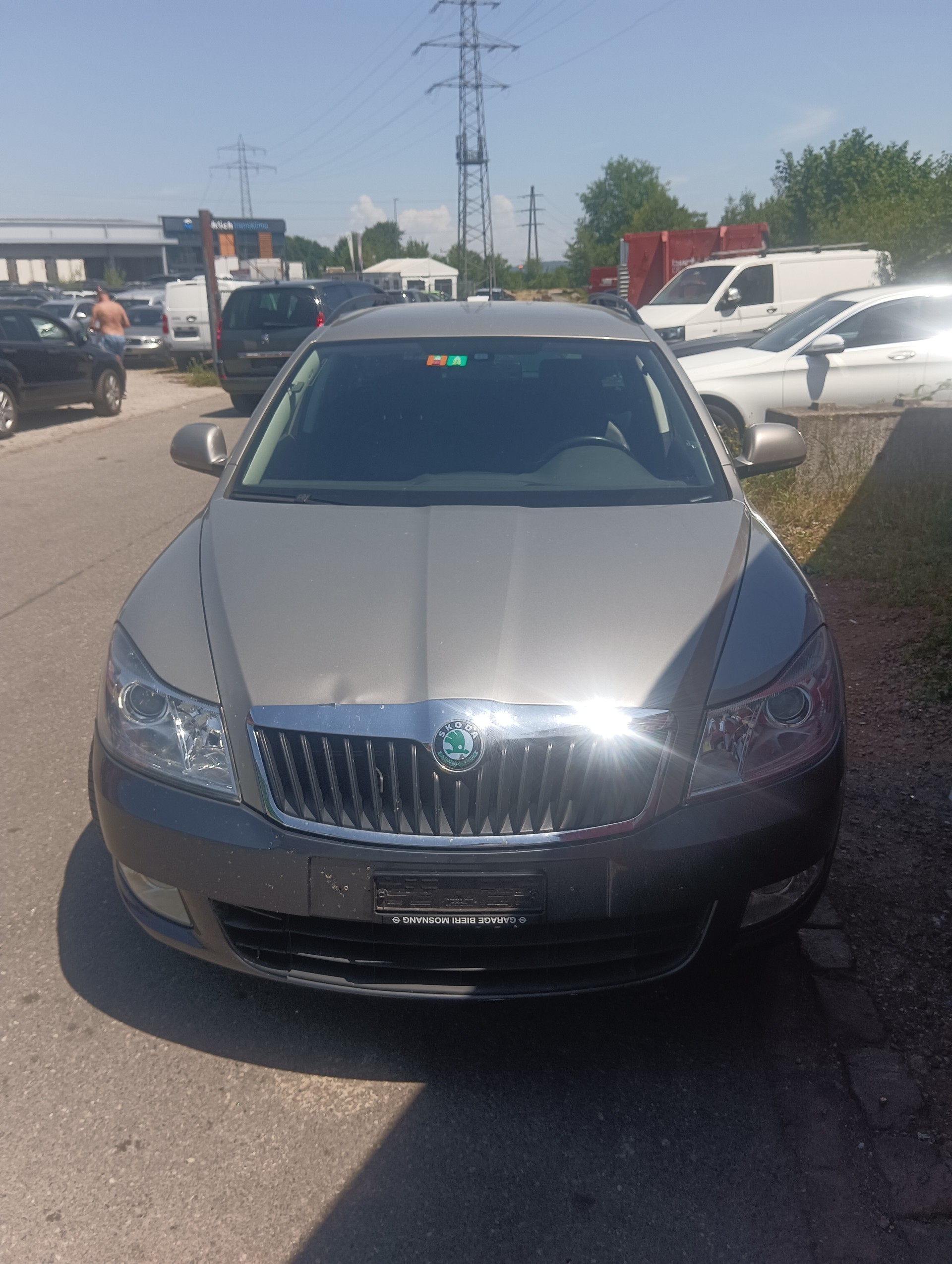 SKODA Octavia Combi 2.0 TDI Swiss Adventure 4x4 DSG-image-0