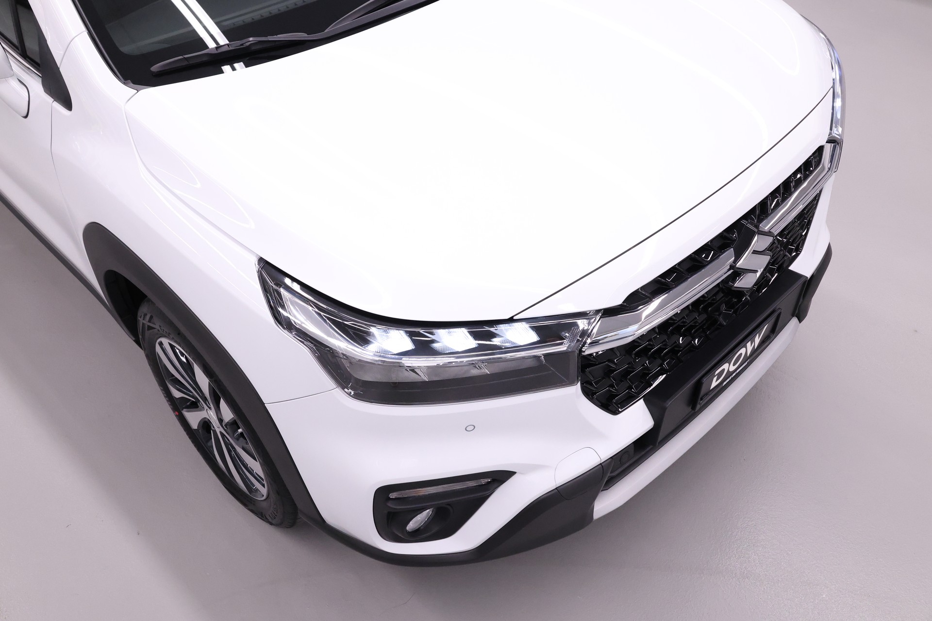 SUZUKI S-Cross 1.4 T Compact Top Hybrid 4x4-image-4