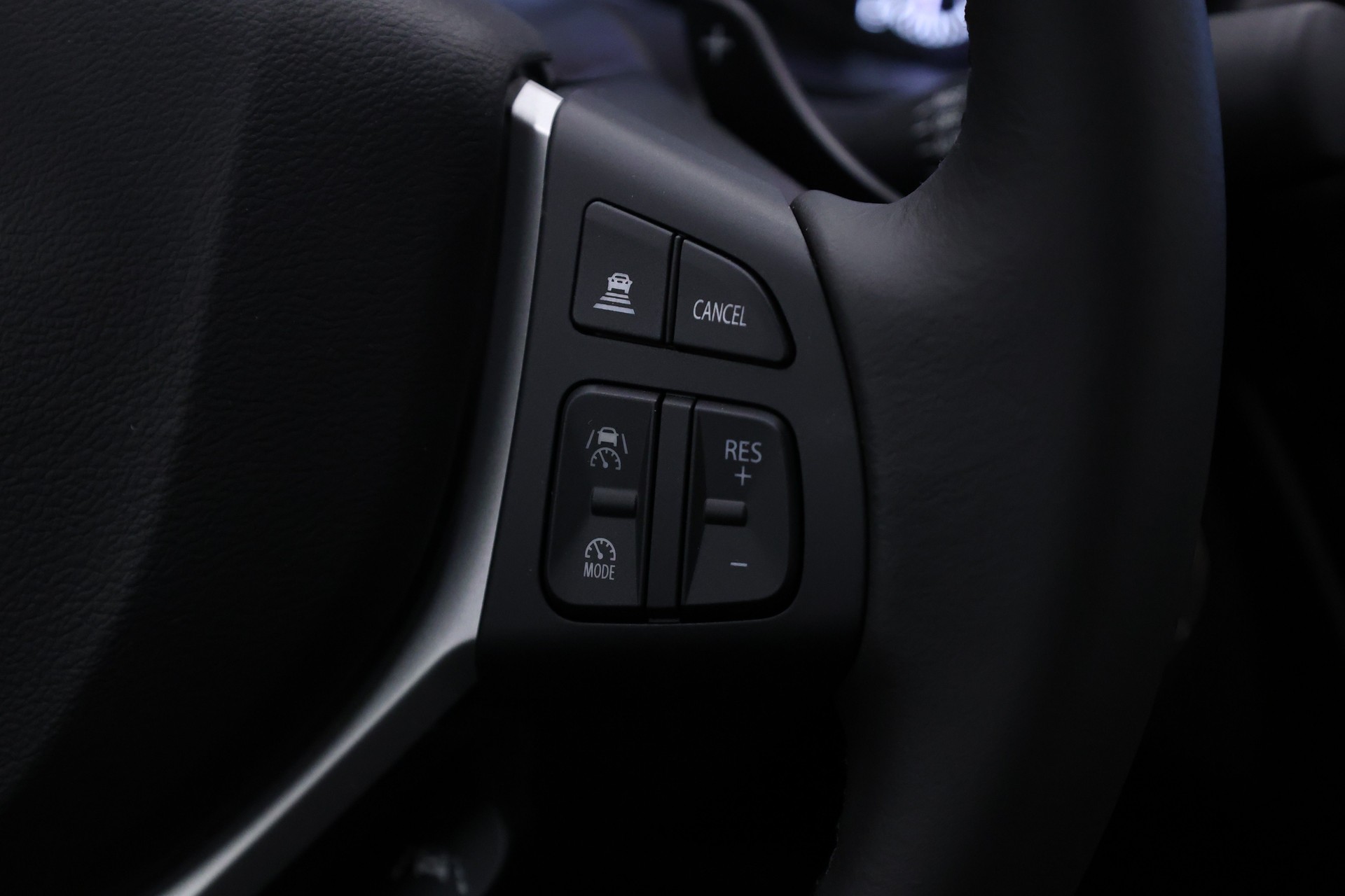 SUZUKI S-Cross 1.4 T Compact Top Hybrid 4x4-image-21