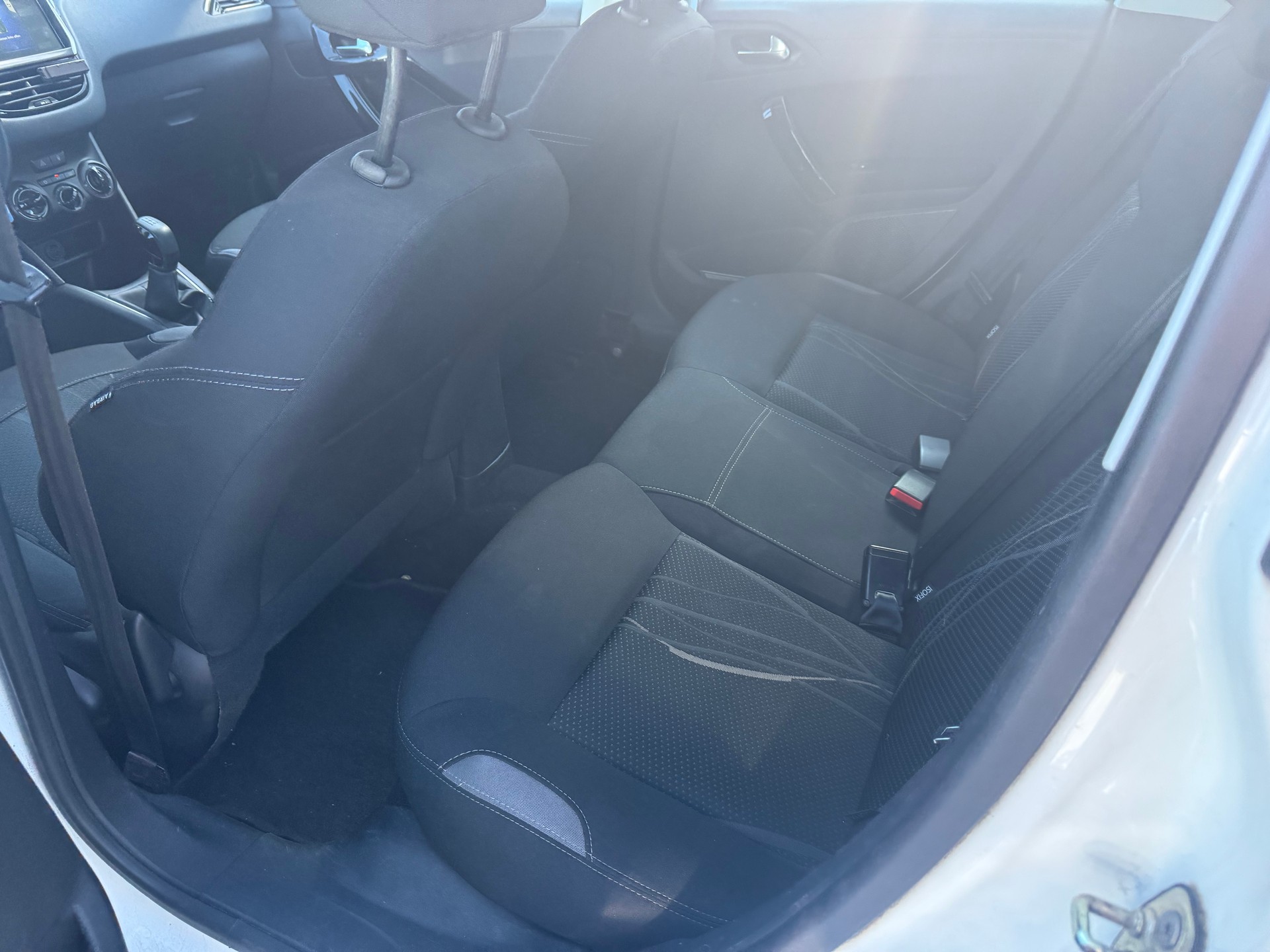 PEUGEOT 208 1.2 VTI Active-image-5