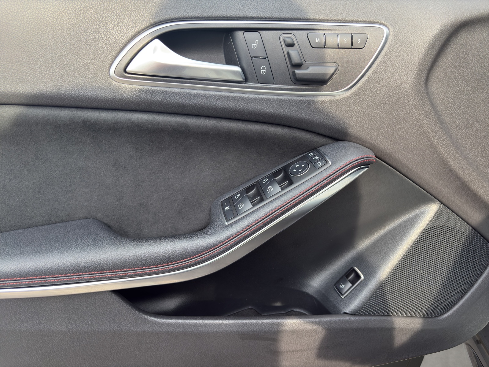 MERCEDES-BENZ GLA 45 AMG 4Matic 7G-DCT-image-7