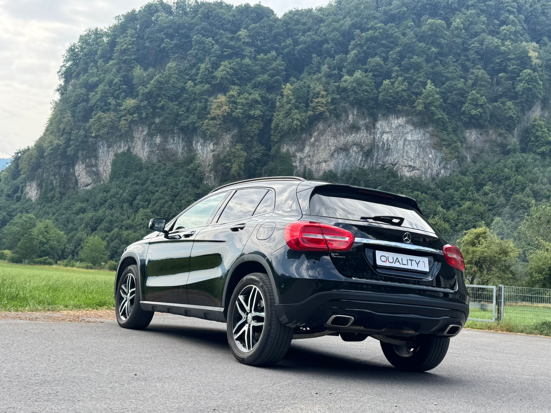 MERCEDES-BENZ GLA 200 CDI Swiss Star Edition Urban 4Matic 7G-DCT-image-7