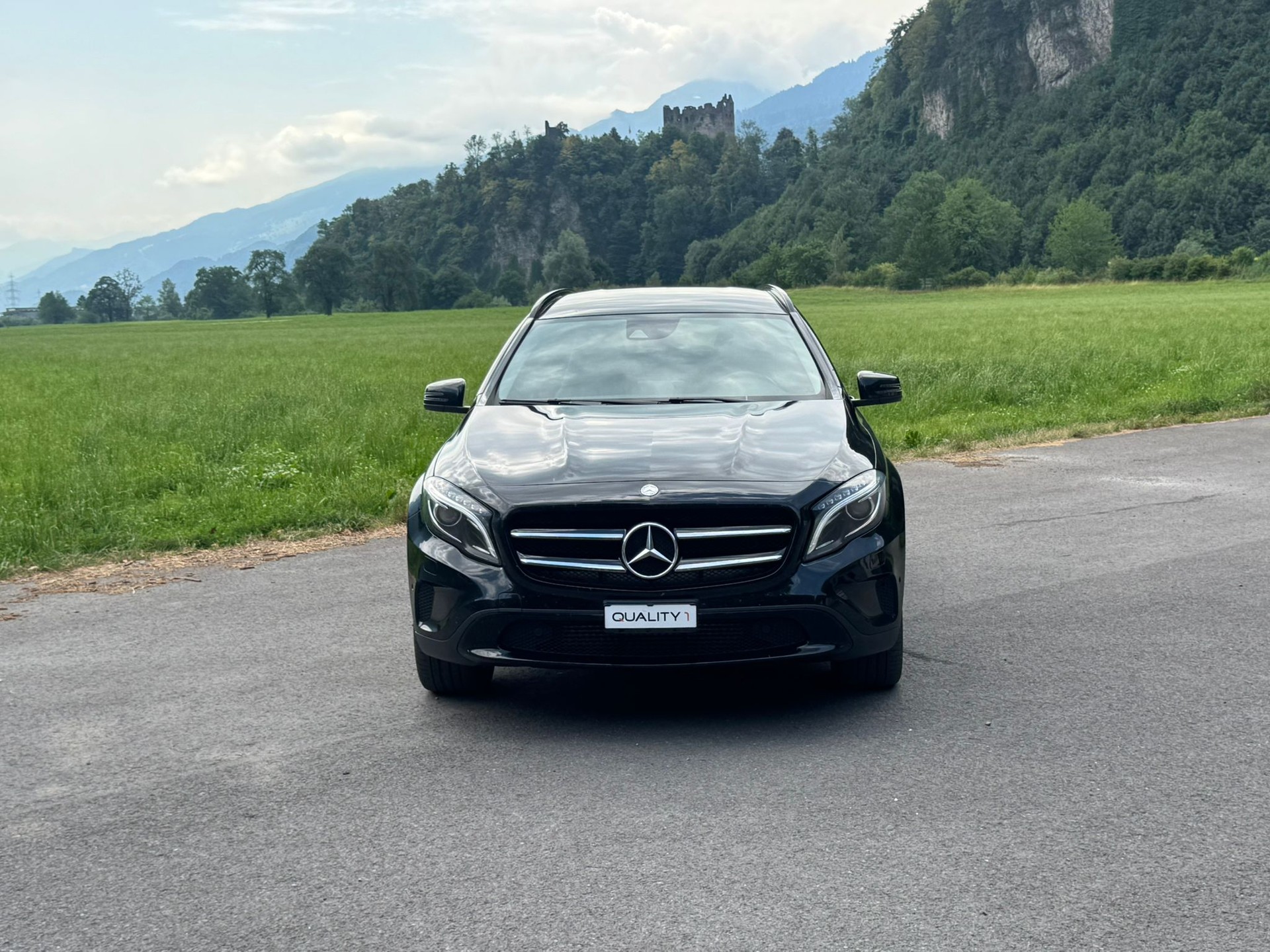MERCEDES-BENZ GLA 200 CDI Swiss Star Edition Urban 4Matic 7G-DCT-image-1