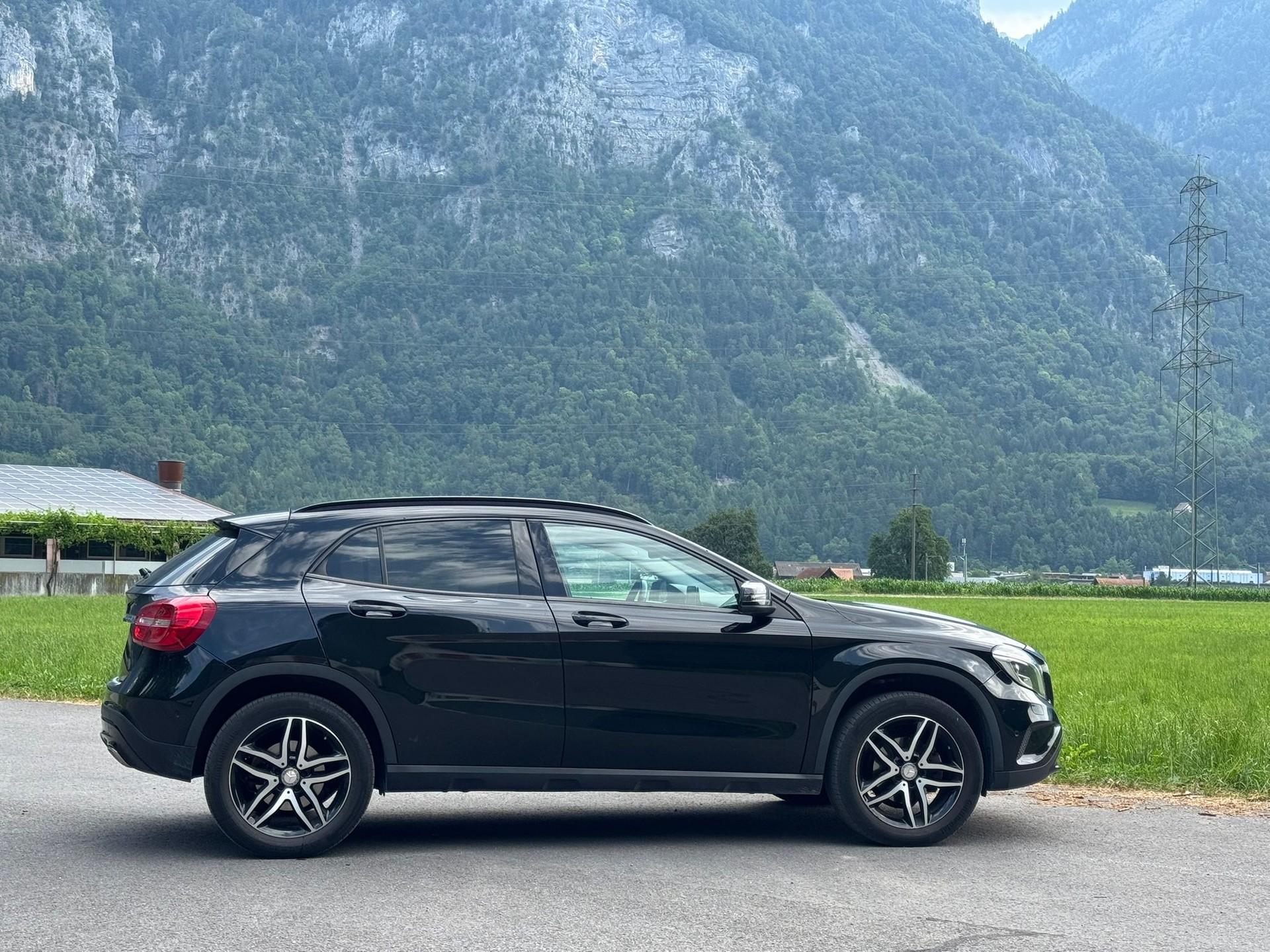 MERCEDES-BENZ GLA 200 CDI Swiss Star Edition Urban 4Matic 7G-DCT-image-5