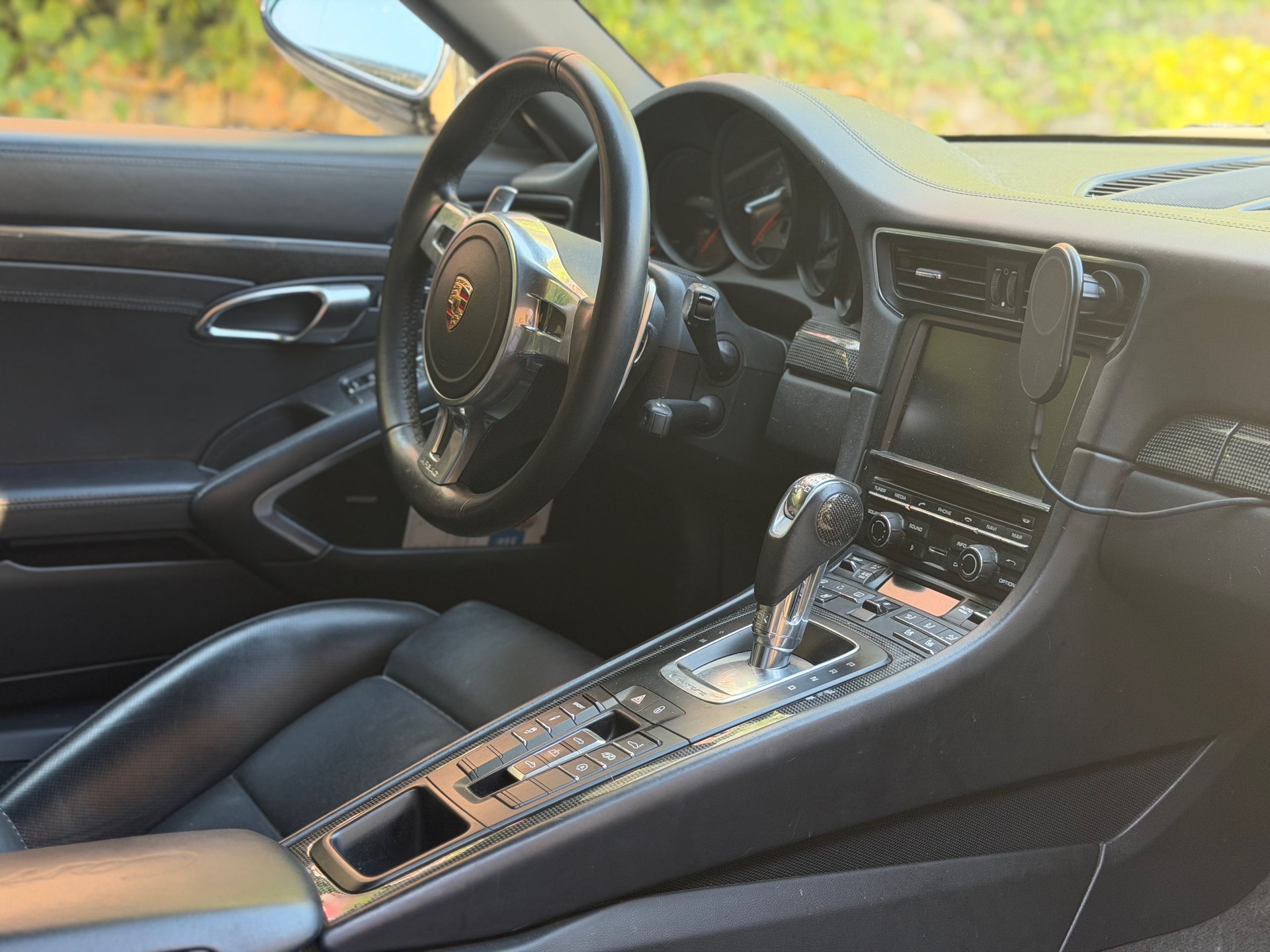 PORSCHE 911-image-4