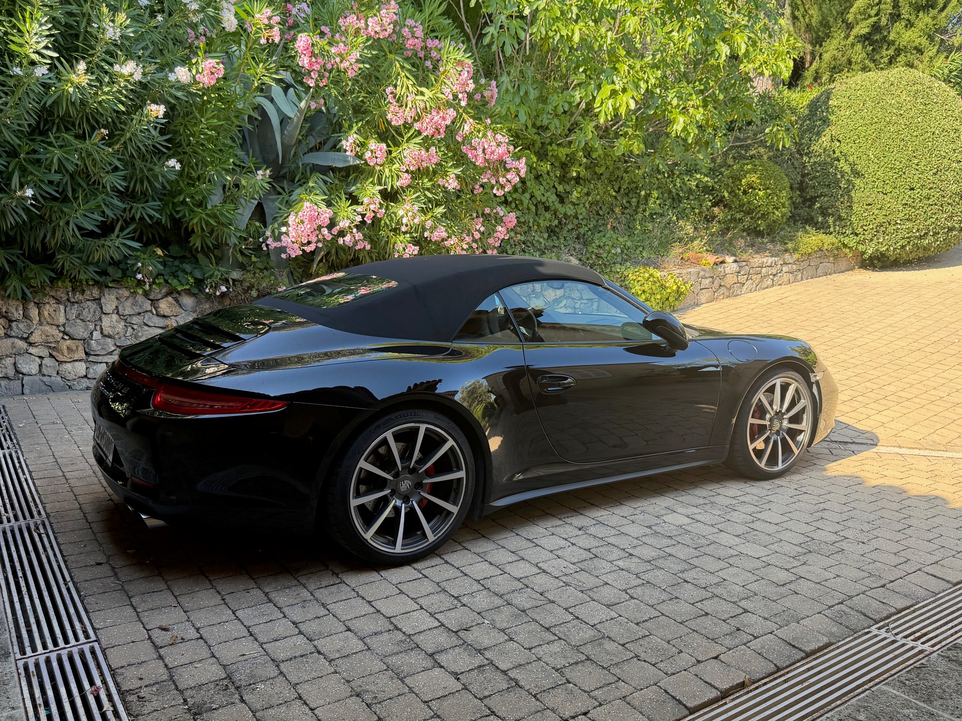 PORSCHE 911-image-1
