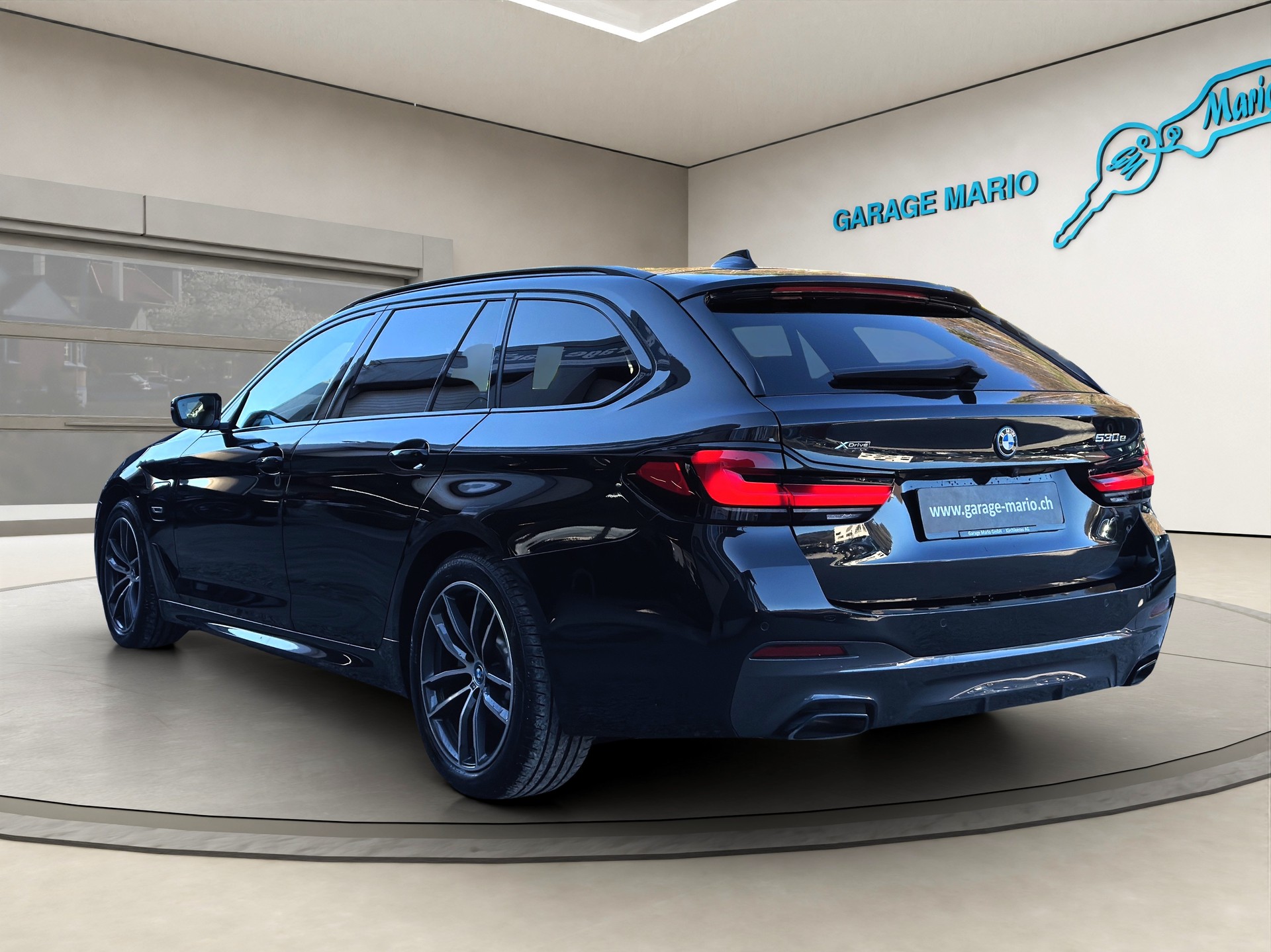 BMW 530e xDrive Touring Pure❗M Sport❗Steptronic✅CH-Fahrzeug & Werksgarantie und Gratis-Service✅-image-6