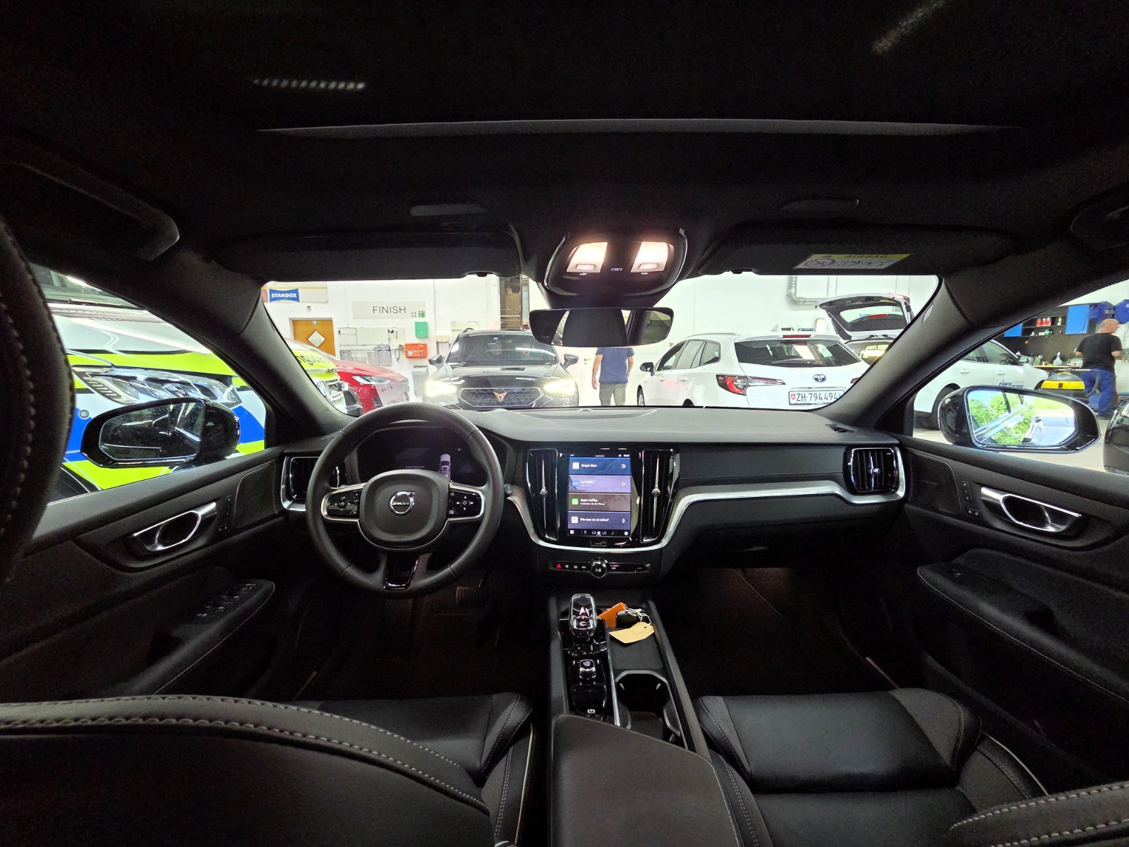 VOLVO V60 B4 Benzin Mild Hybrid Ultra Dark DCT-image-9
