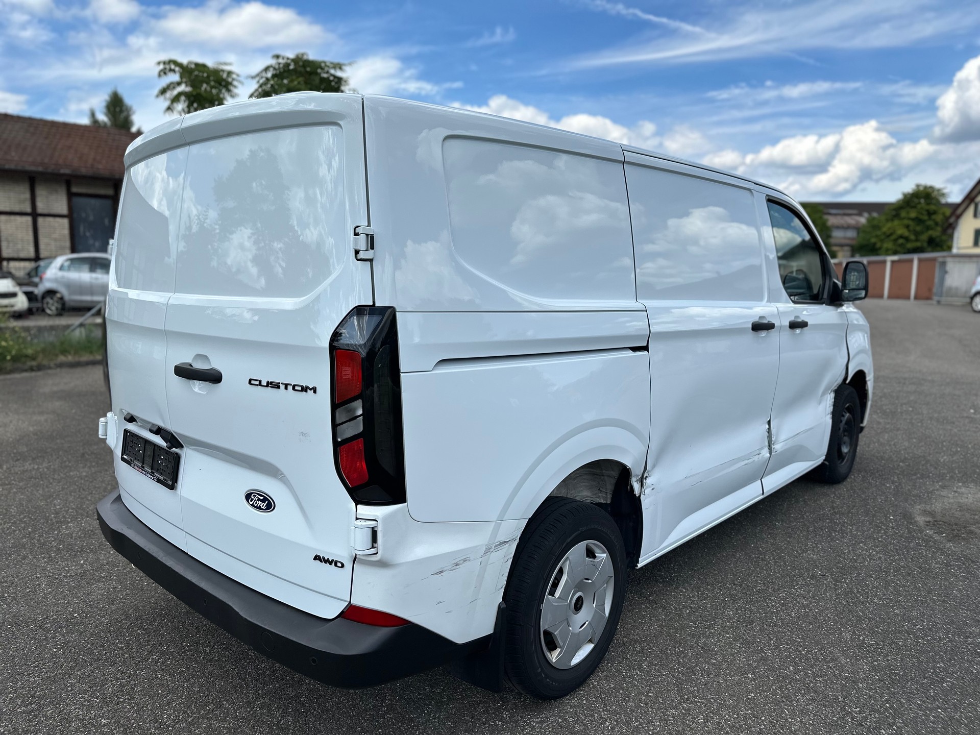 FORD Transit Custom Van 320 L1H1 Trend Automat 4x4-image-4