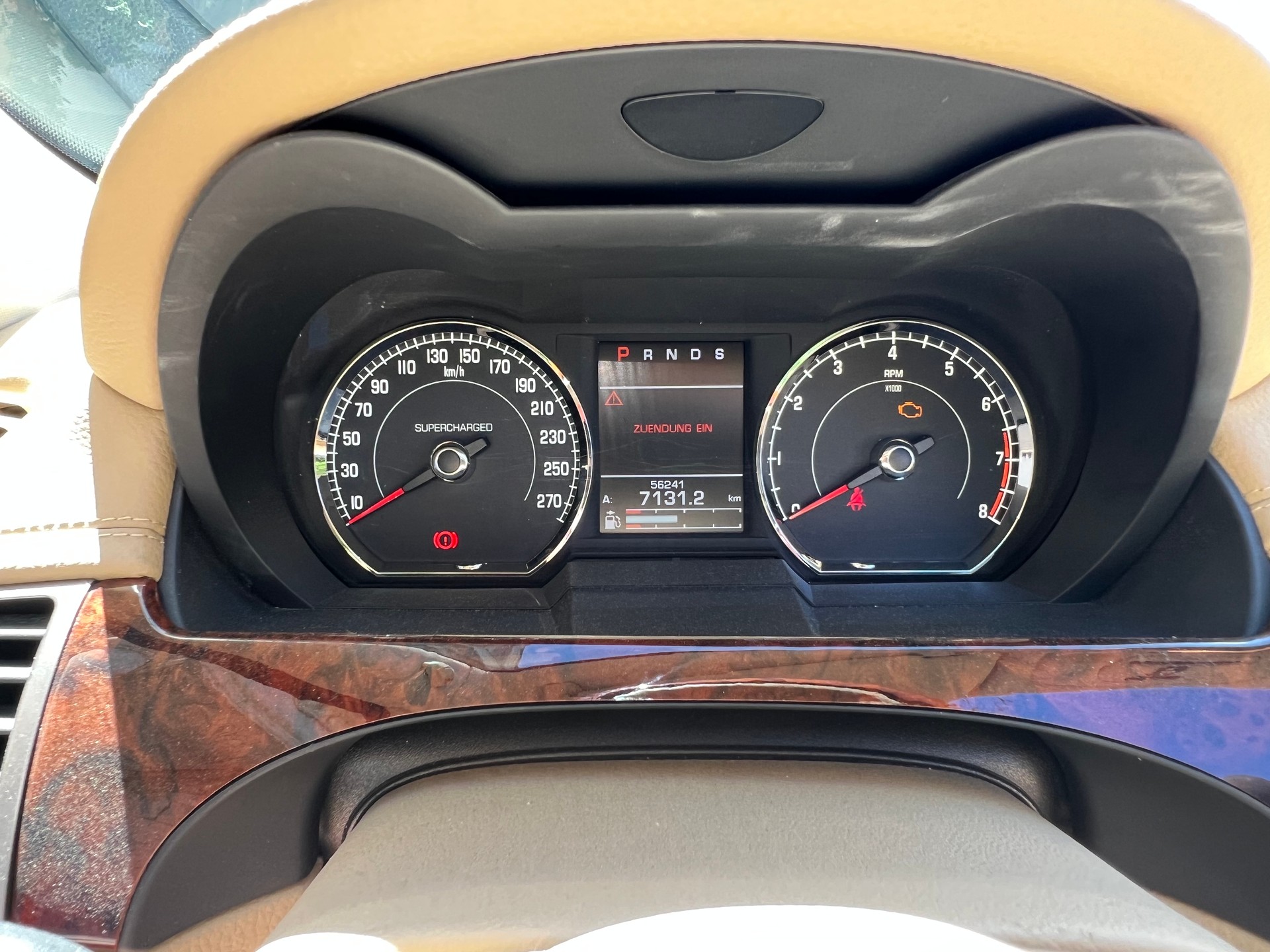 JAGUAR XKR-image-12