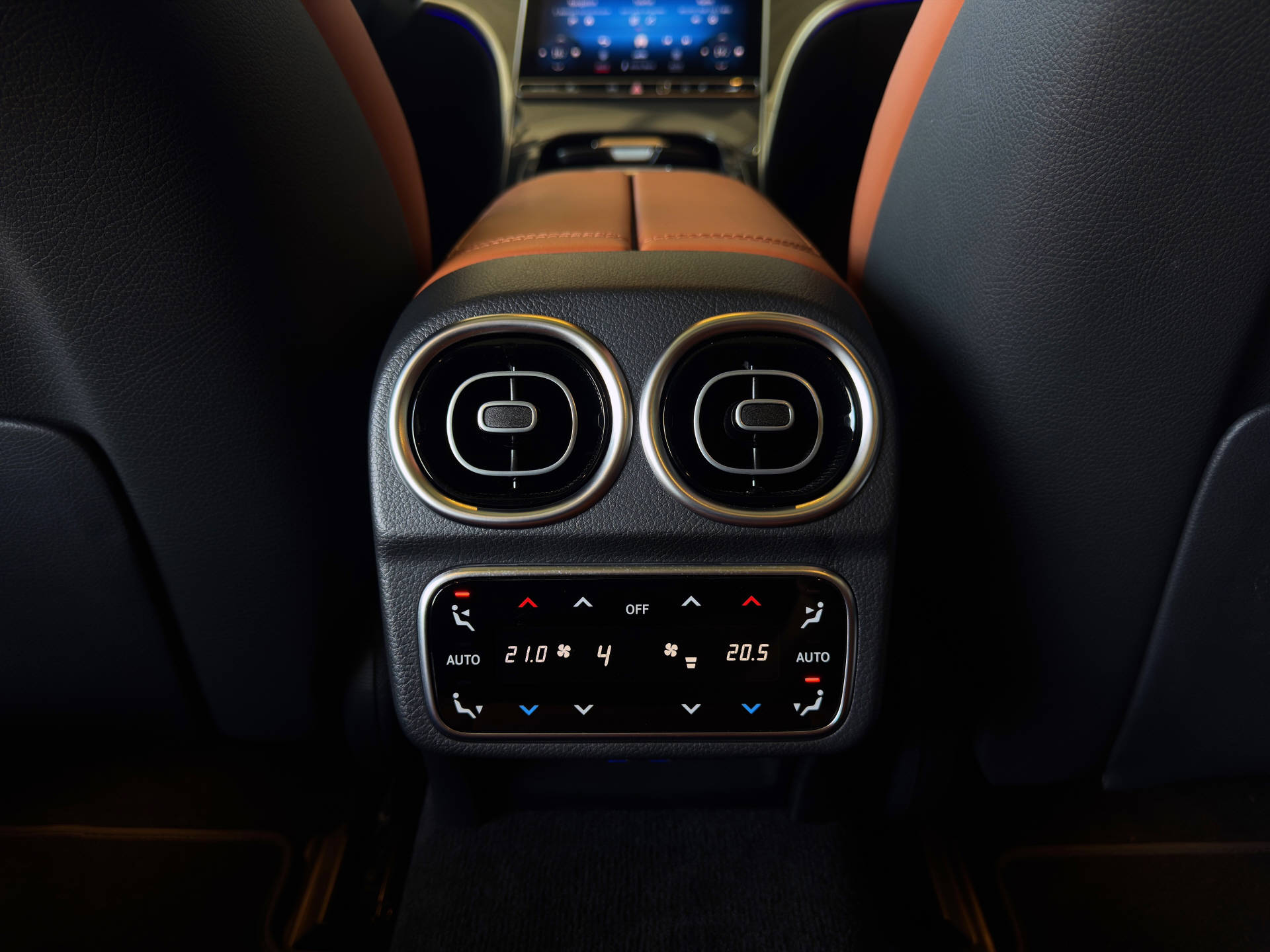 MERCEDES-BENZ C 43 AMG 4MATIC T-Modell-image-11