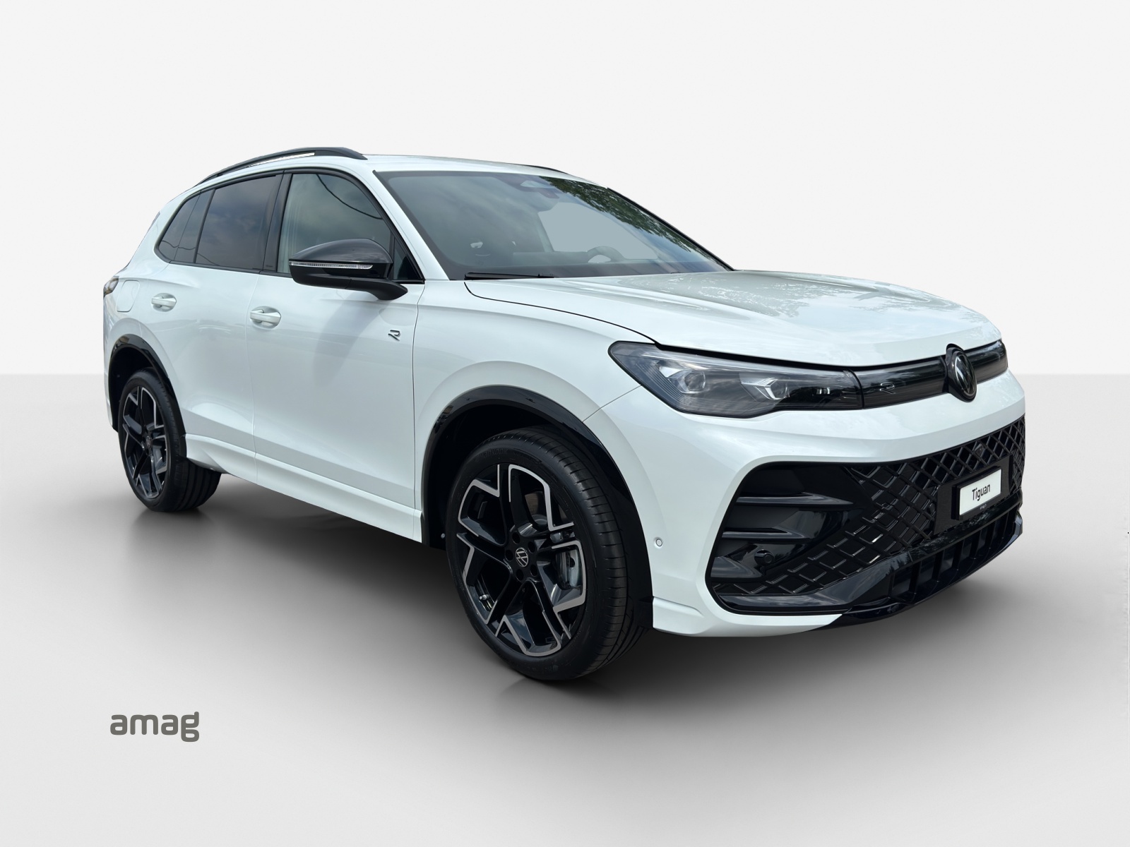 VW Tiguan 2.0 TSI DSG R-Line 4Motion-image-5