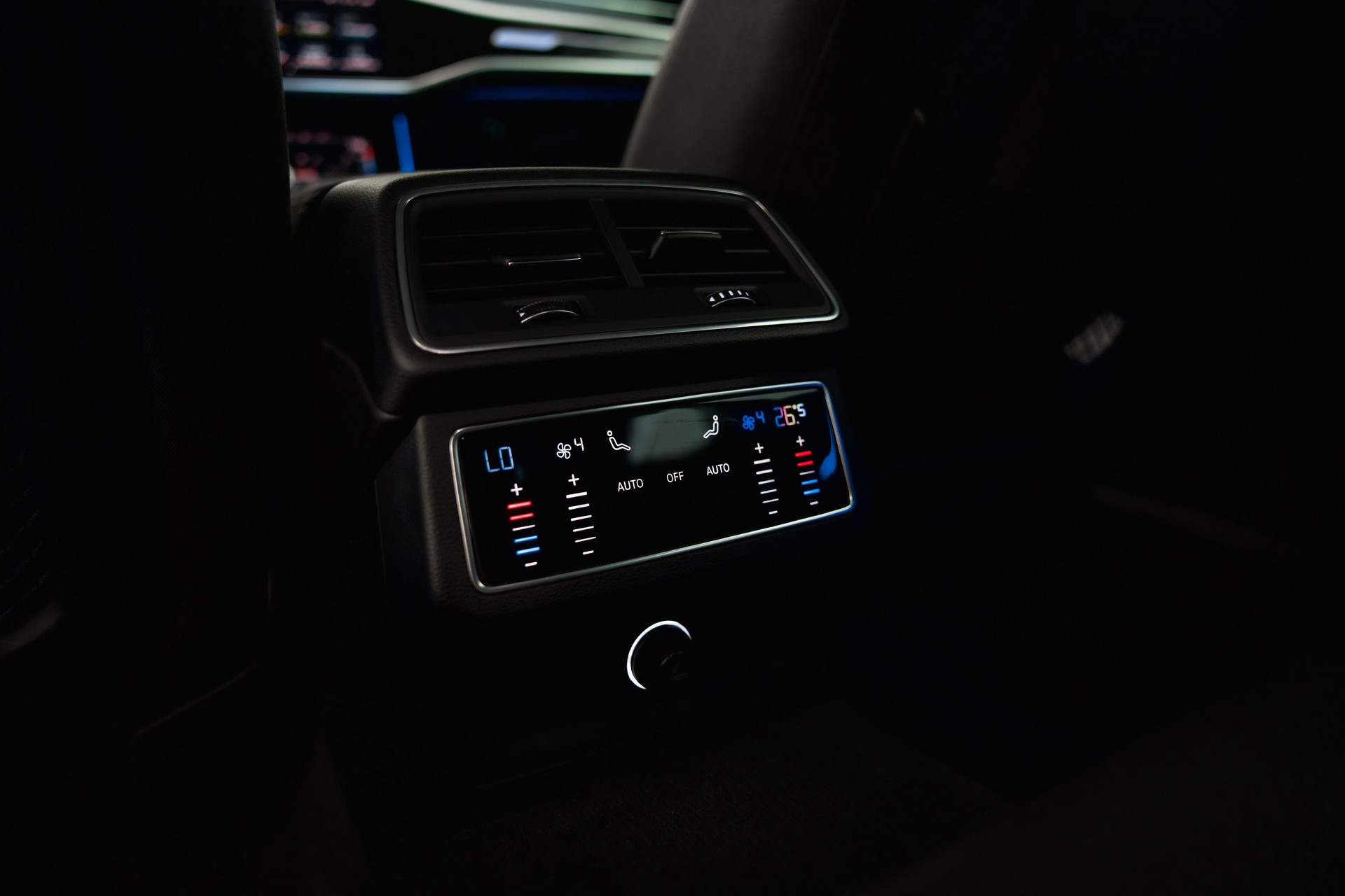AUDI A6 Avant 45 TFSI quattro S-Tronic-image-23