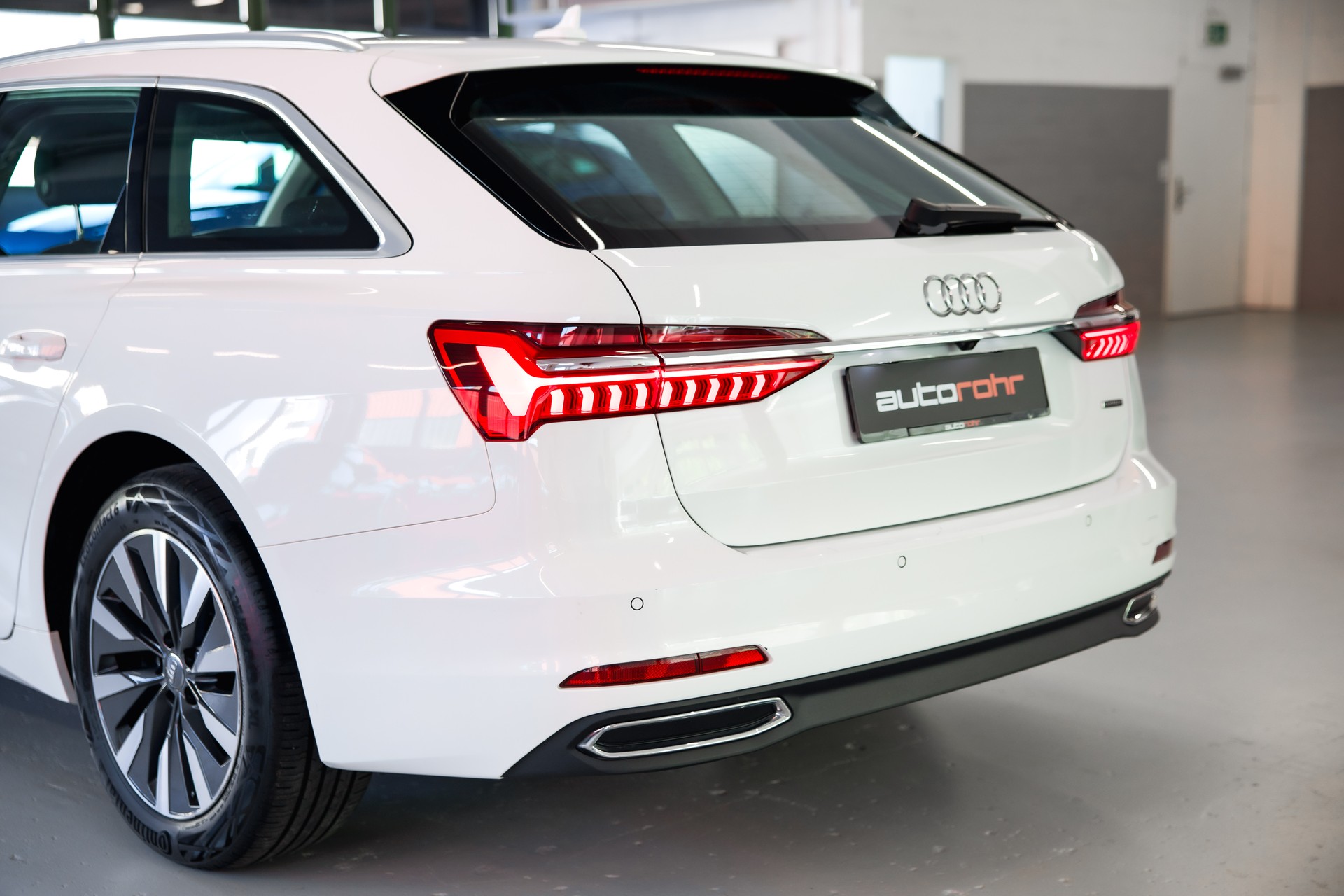 AUDI A6 Avant 45 TFSI quattro S-Tronic-image-13