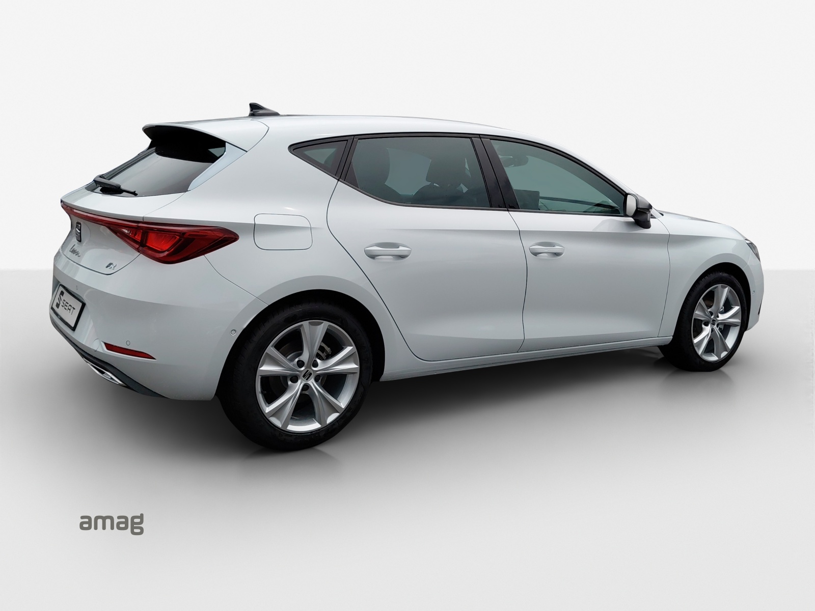 SEAT Leon 1.5 eTSI mHEV DSG Move FR-image-4