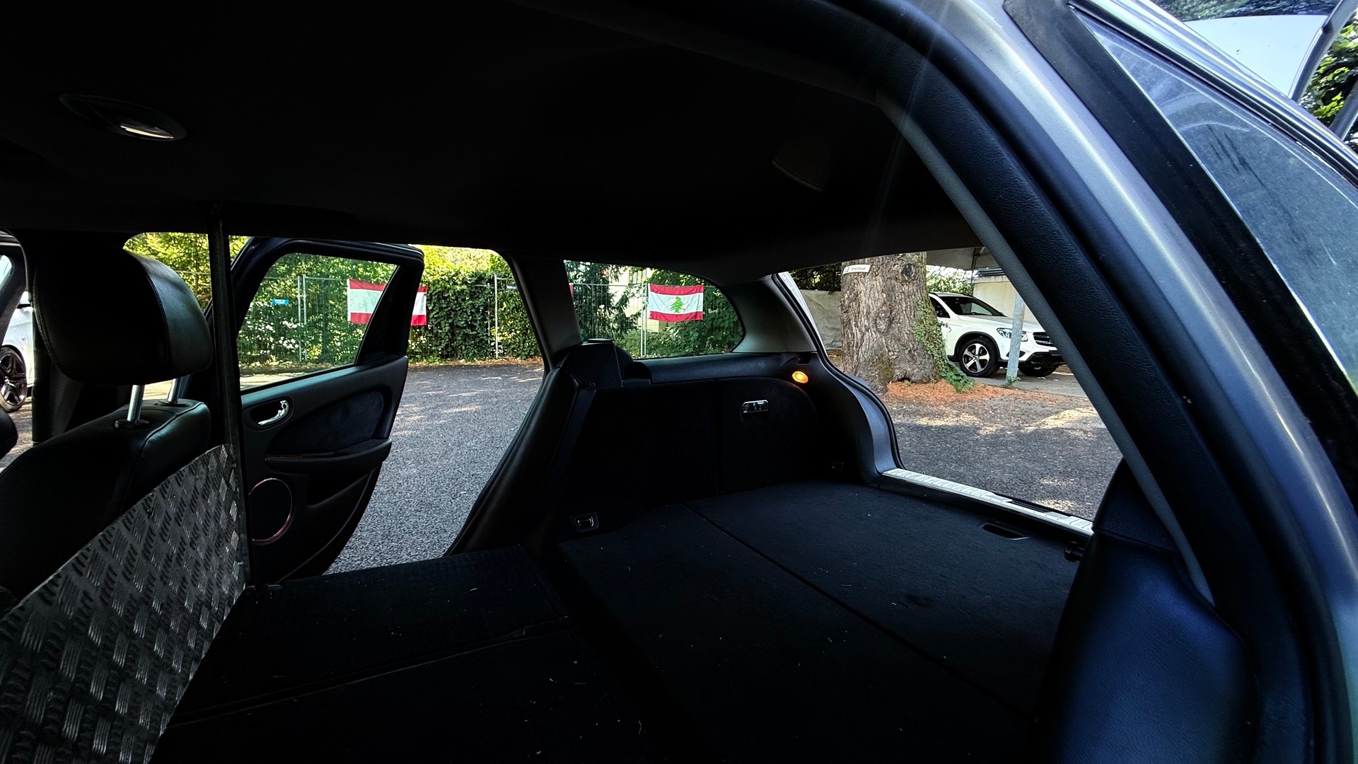 JAGUAR X-Type Estate 2.0 V6 Classic-image-8