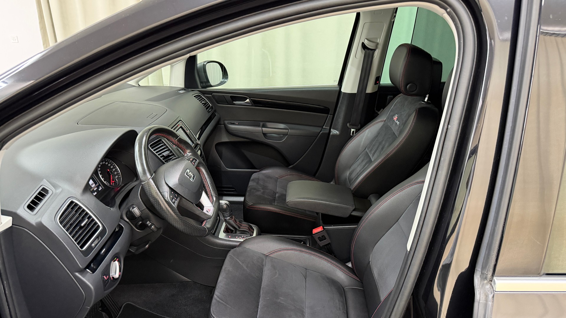 SEAT Alhambra 1.4 TSI FR Line DSG-image-6