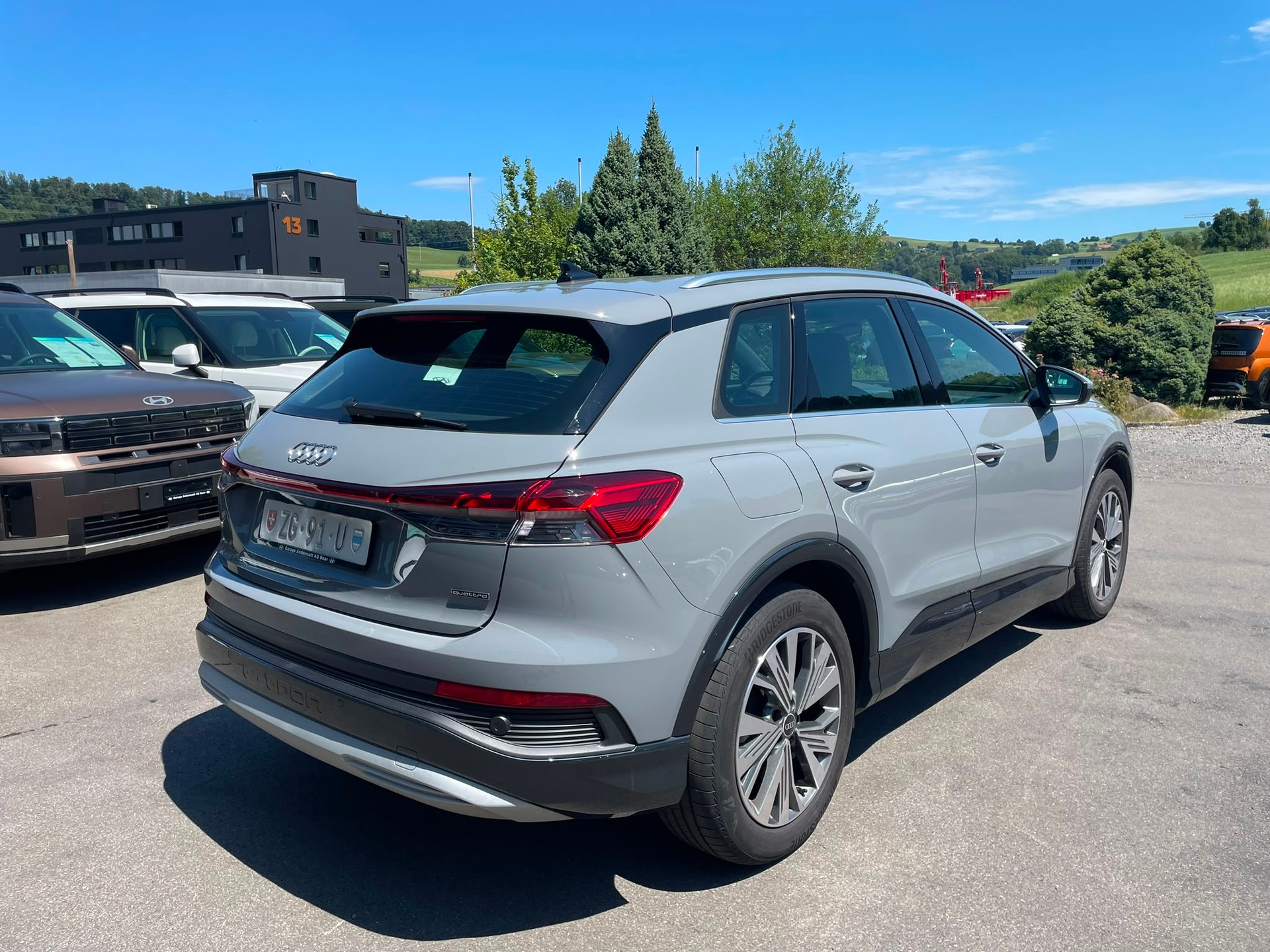 AUDI Q4 e-tron 50 quattro-image-4